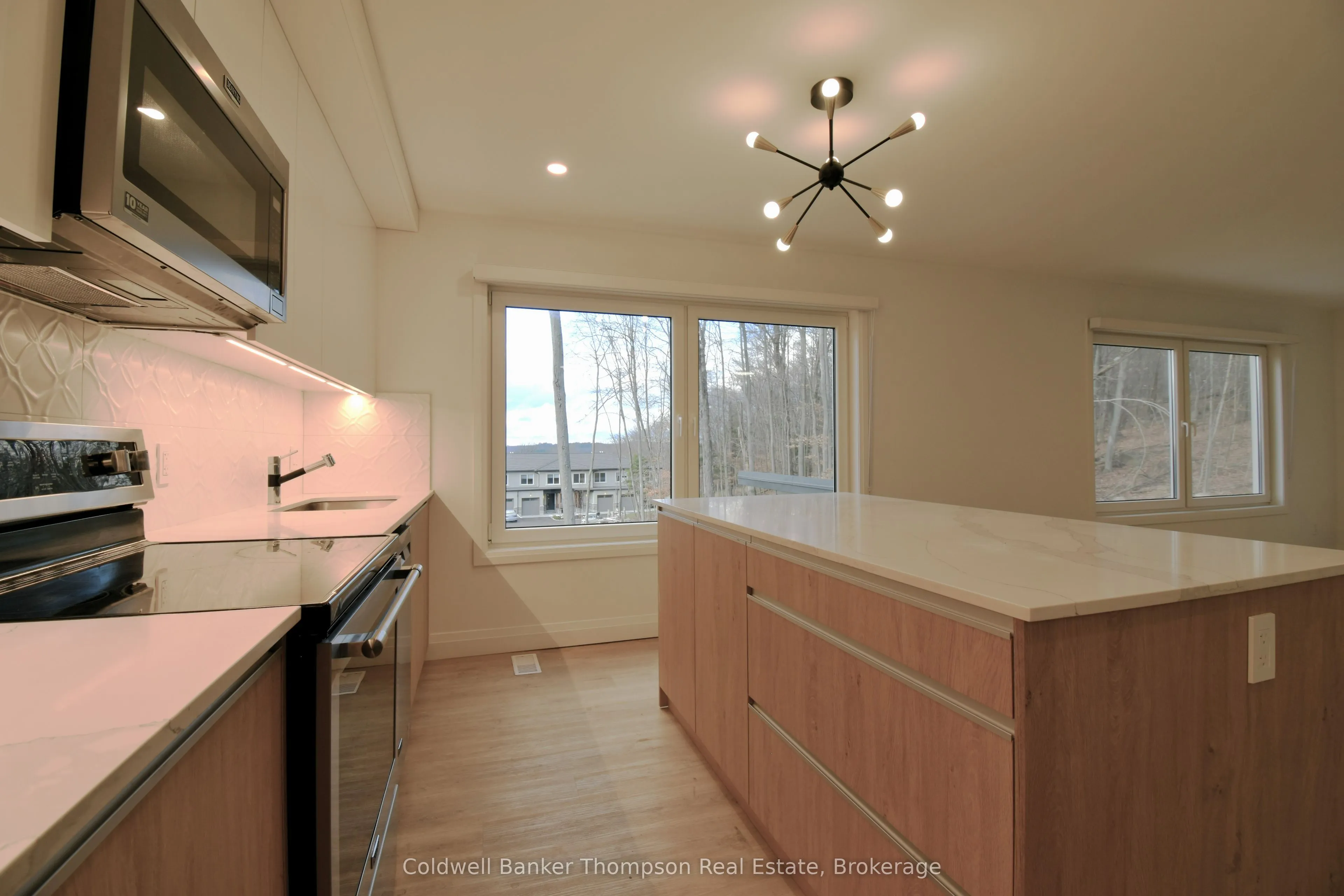 2-54 Florence Street W