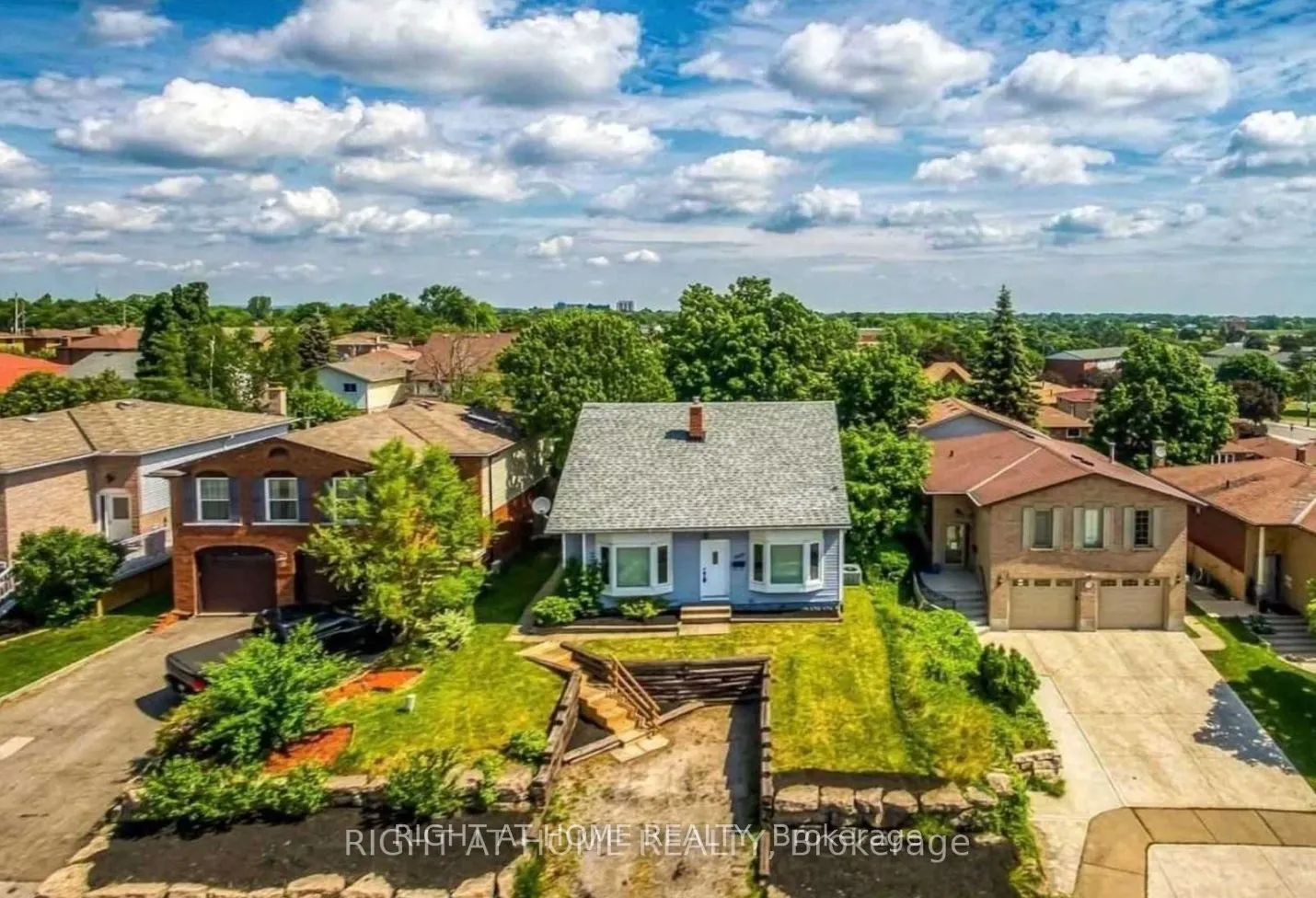 1025 Stone Church Road E