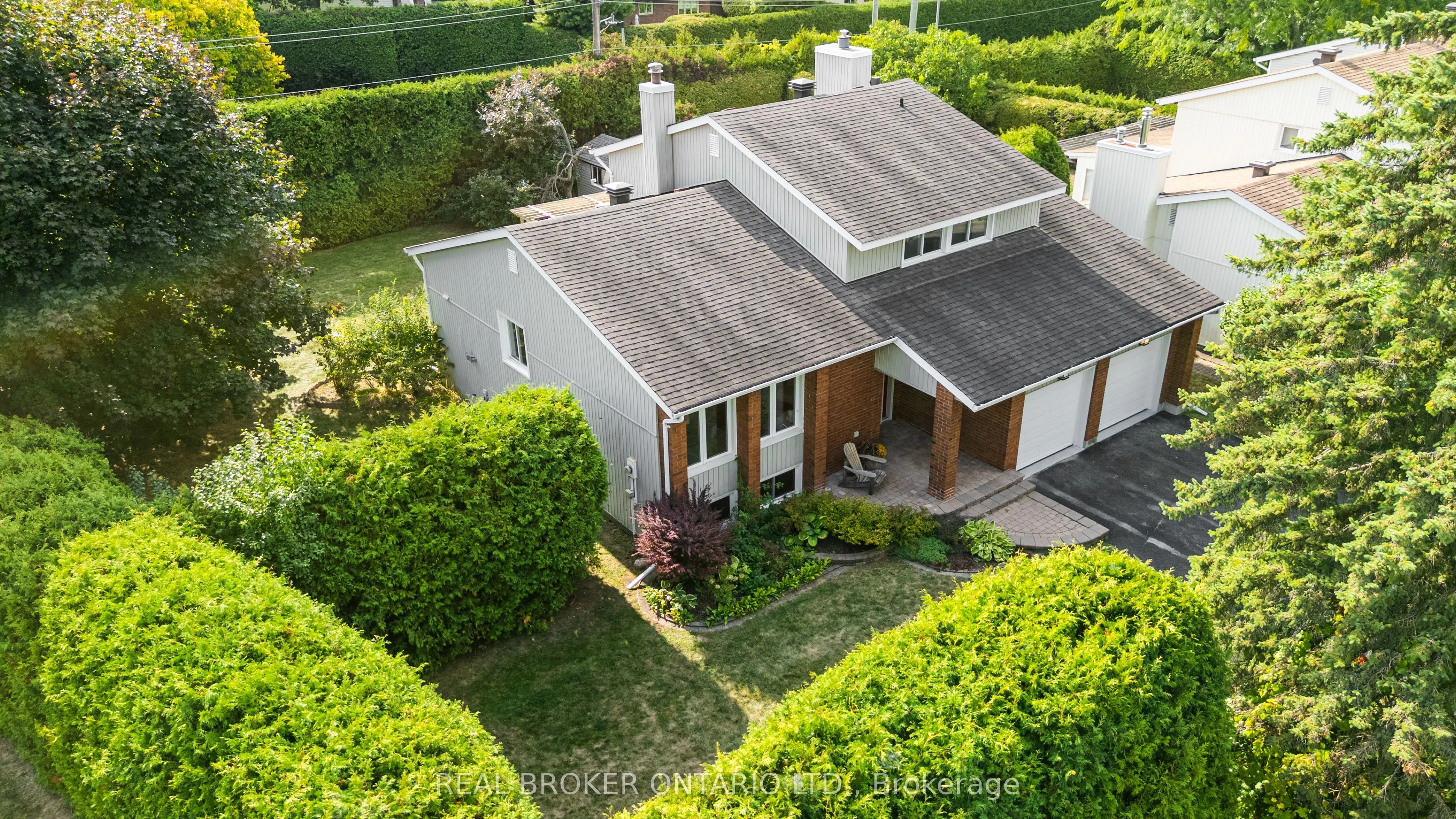 62 Herschel Crescent