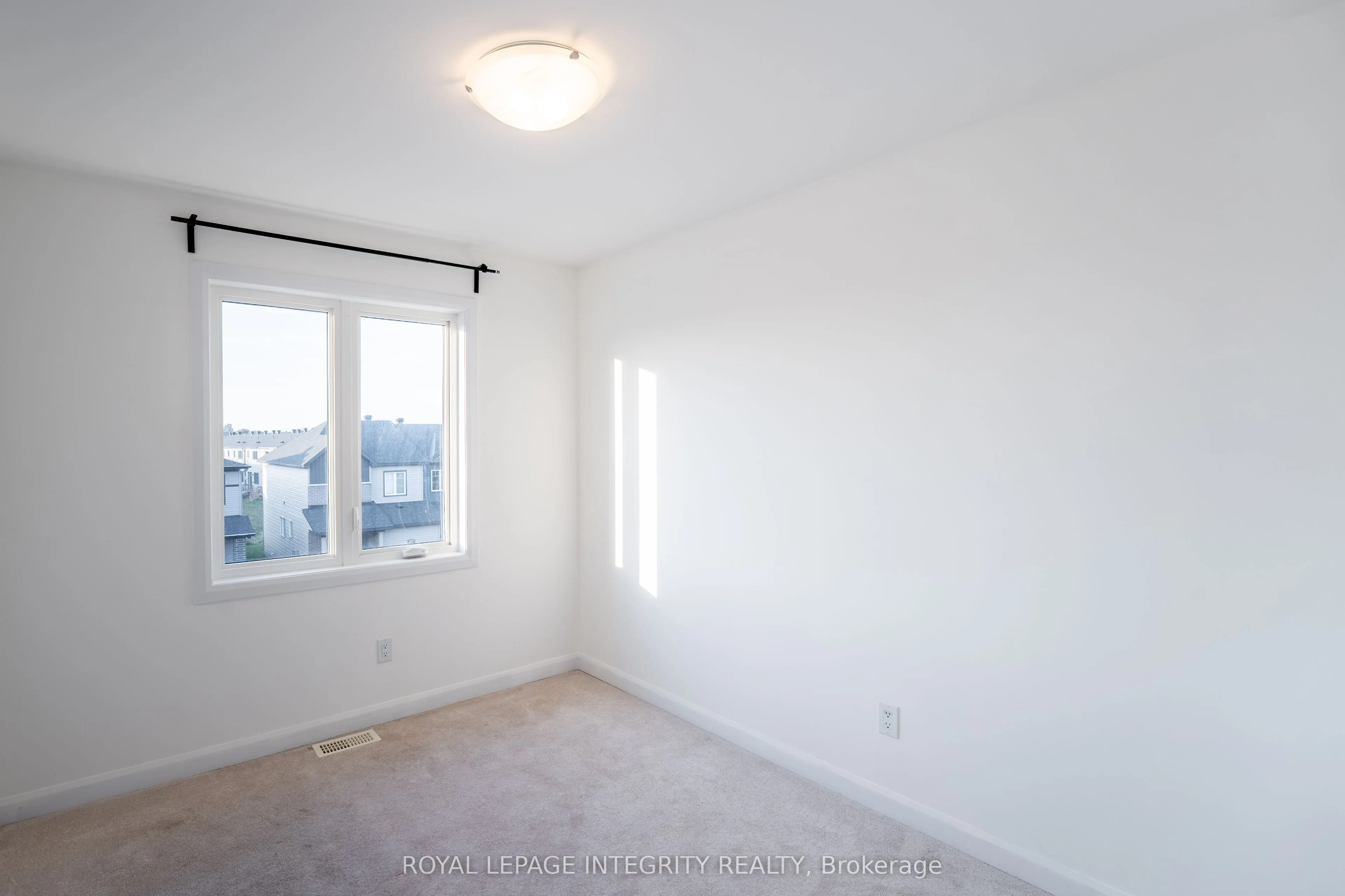 806 Everbloom Lane