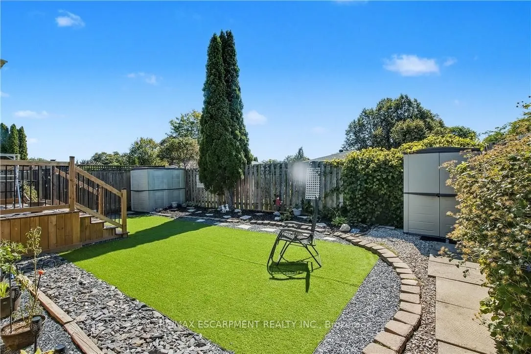 79 Gardiner Drive
