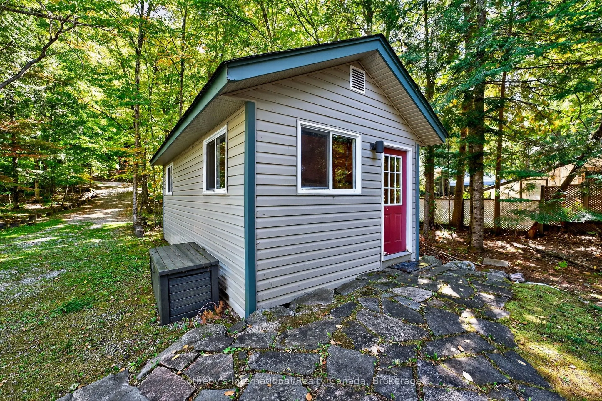 1352 Dignan Road