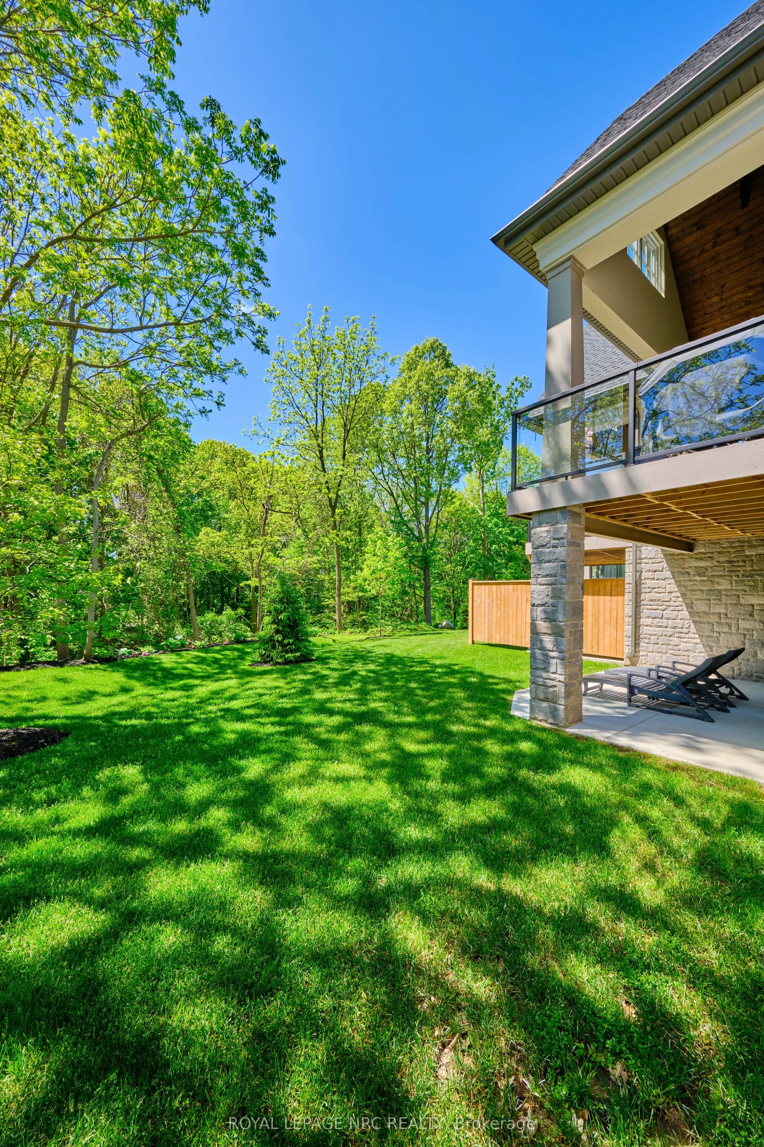 190 CANBORO Road, #18