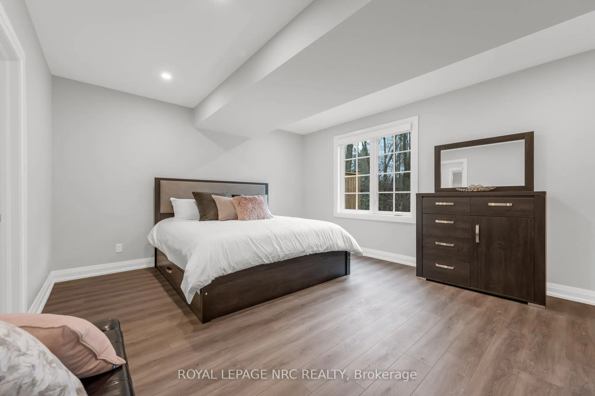 190 CANBORO Road, #18