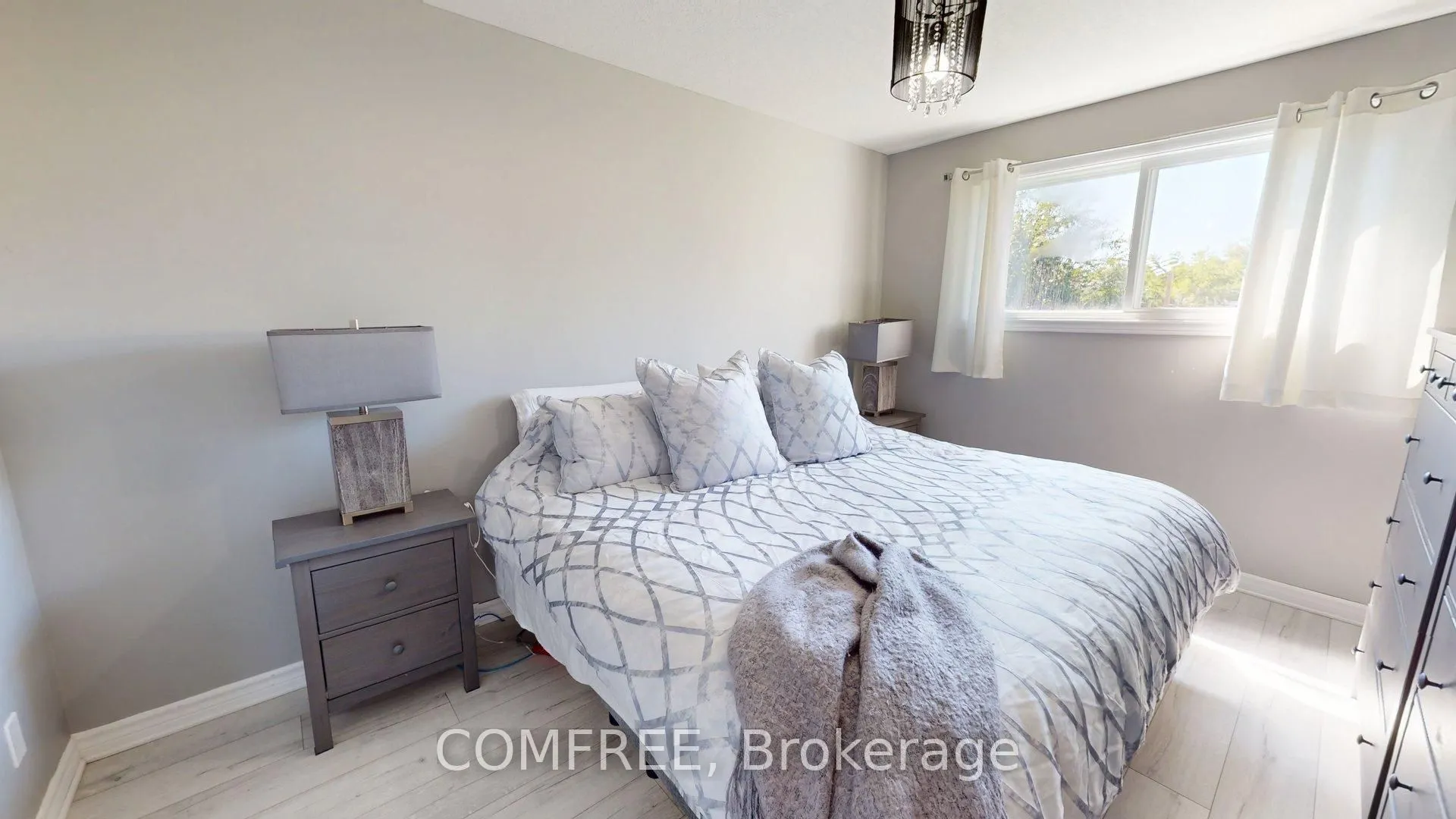 5 Beechwood Avenue