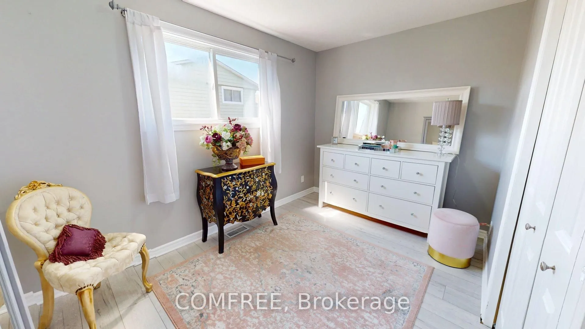 5 Beechwood Avenue