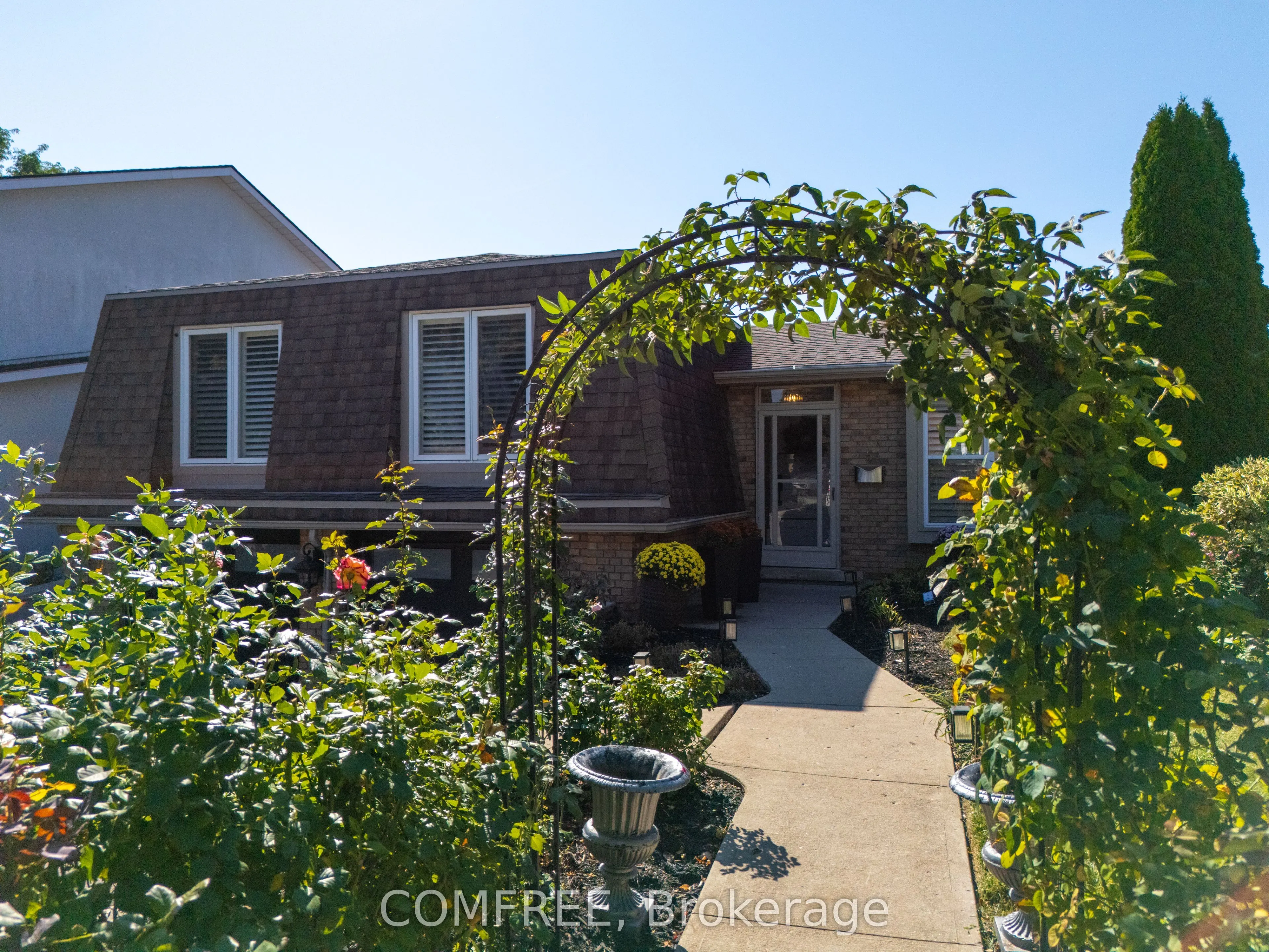 5 Beechwood Avenue