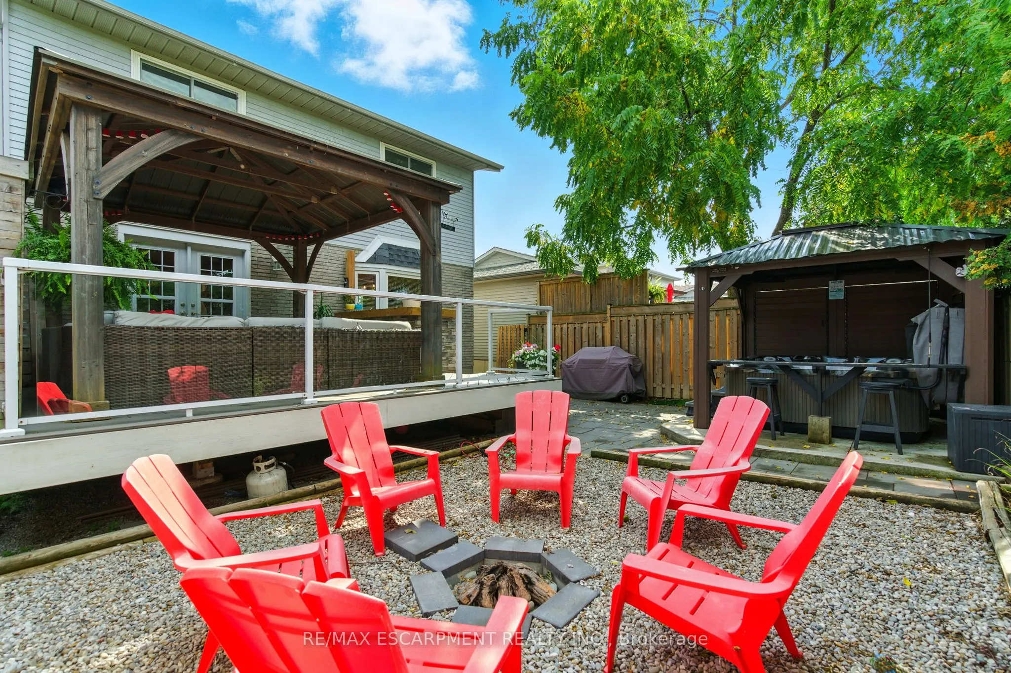 10 Millpond Place