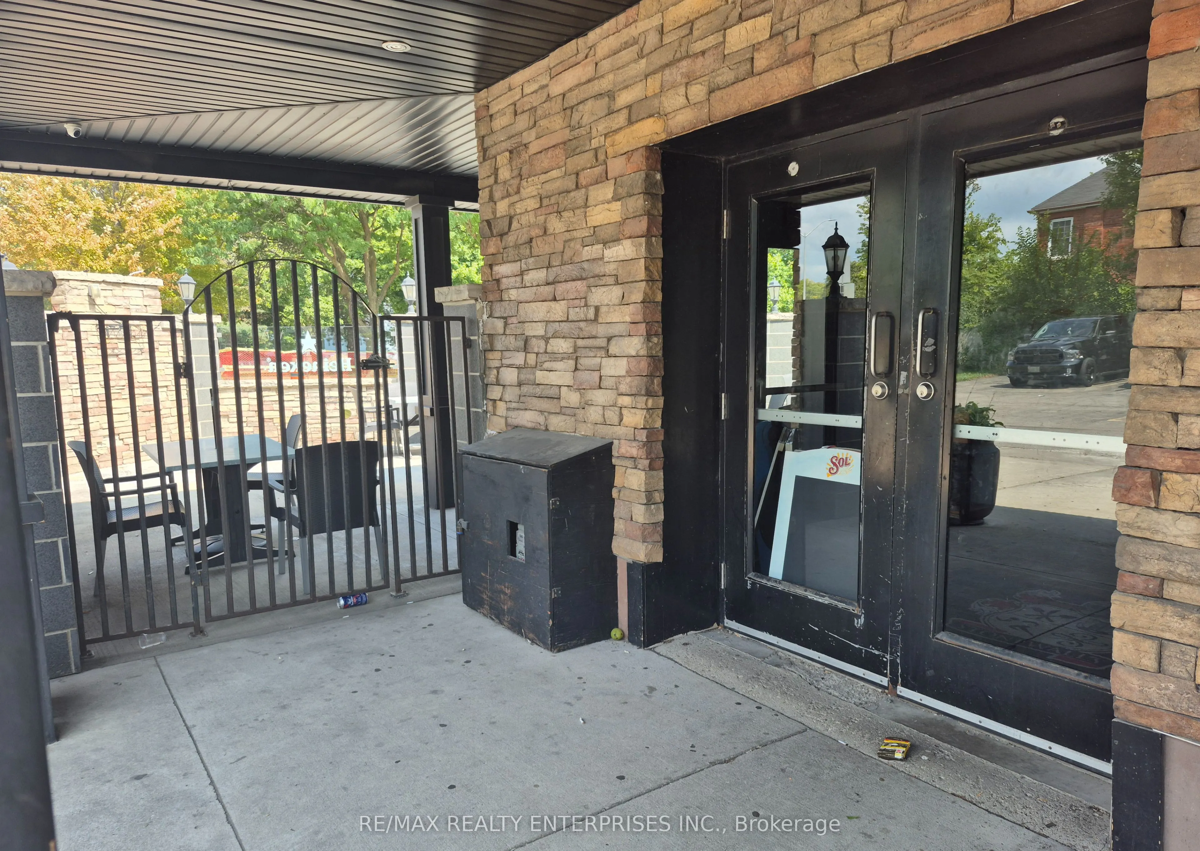 339 York Boulevard