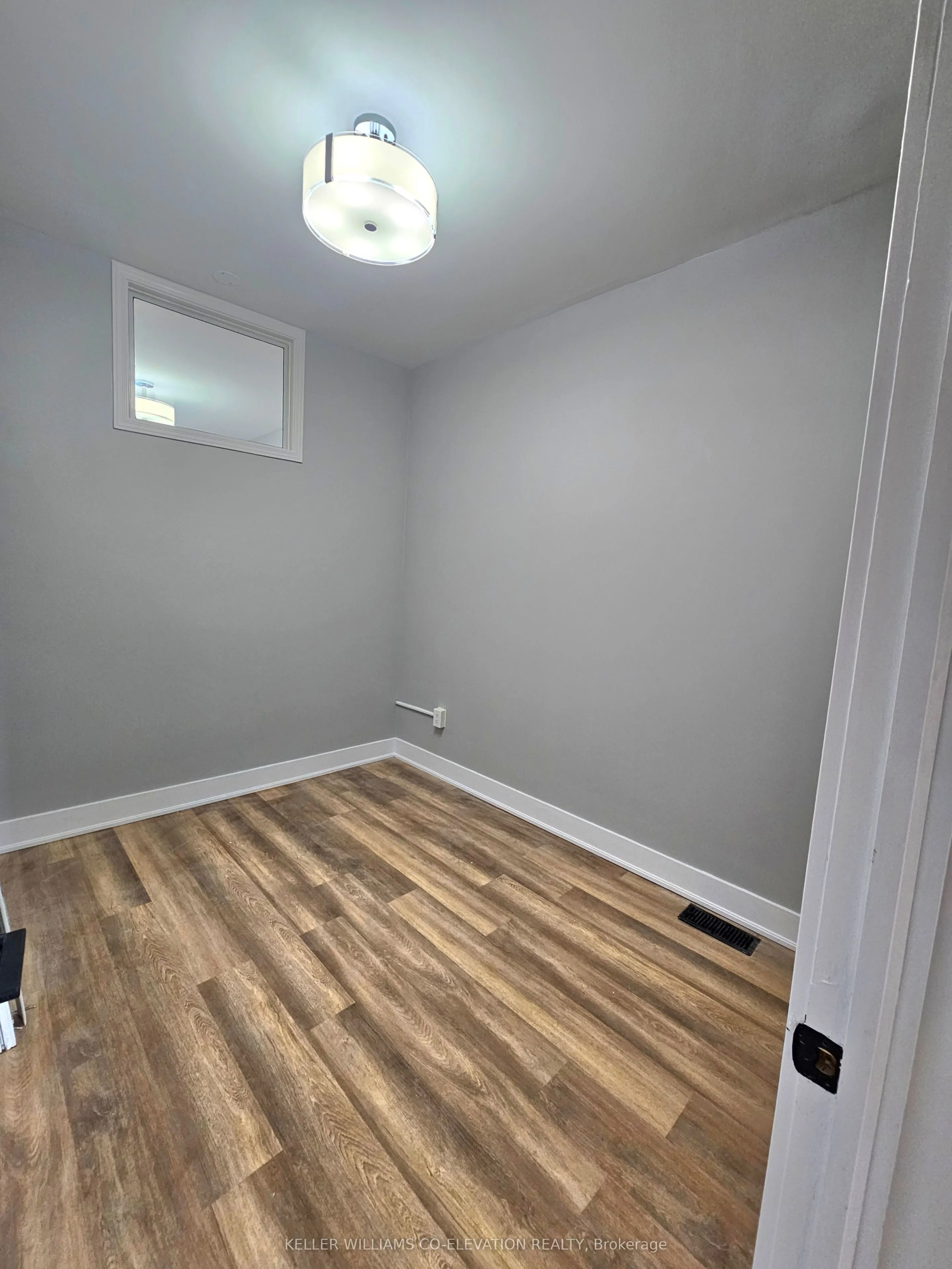 357 Barton Street E