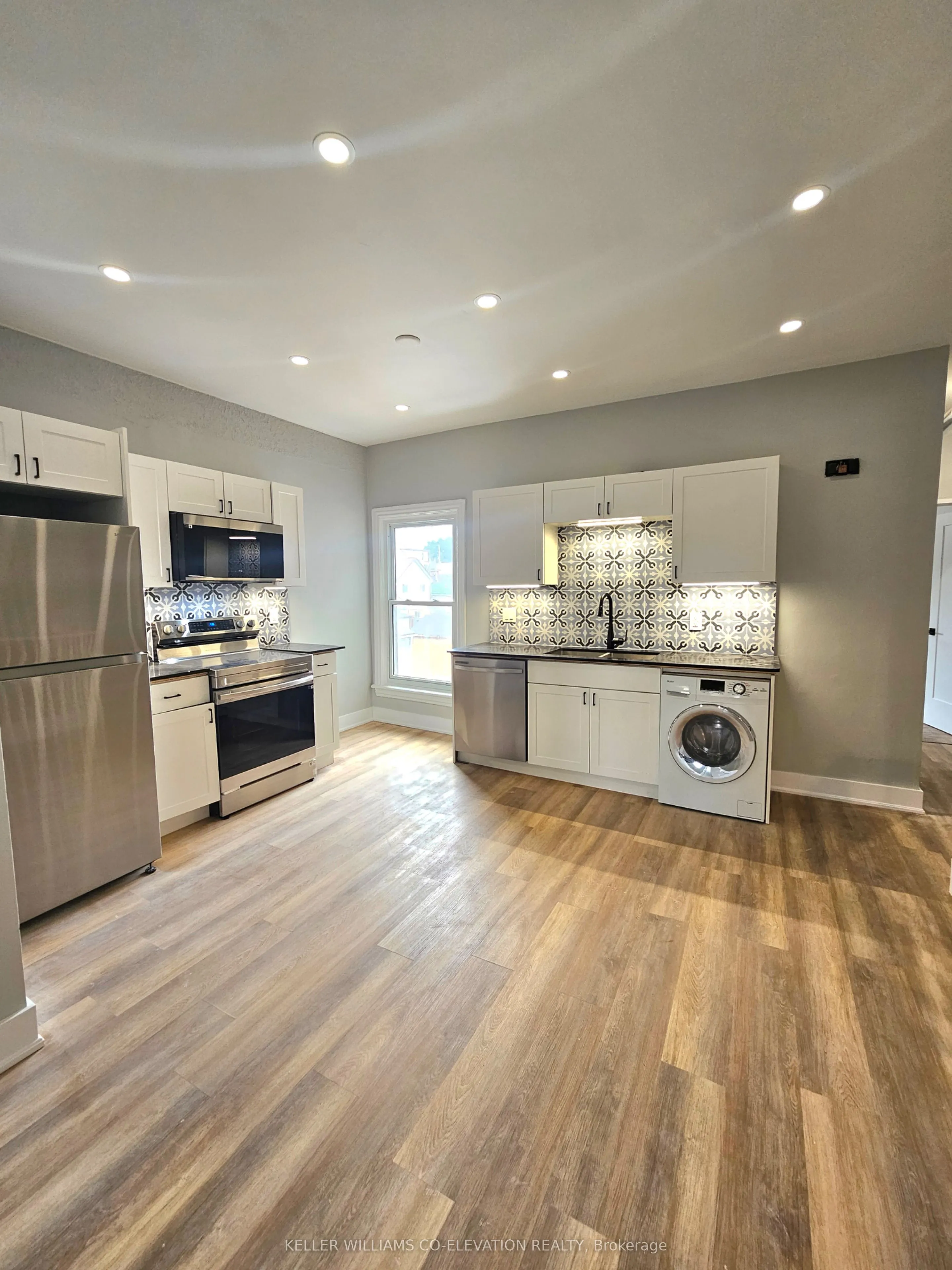 357 Barton Street E