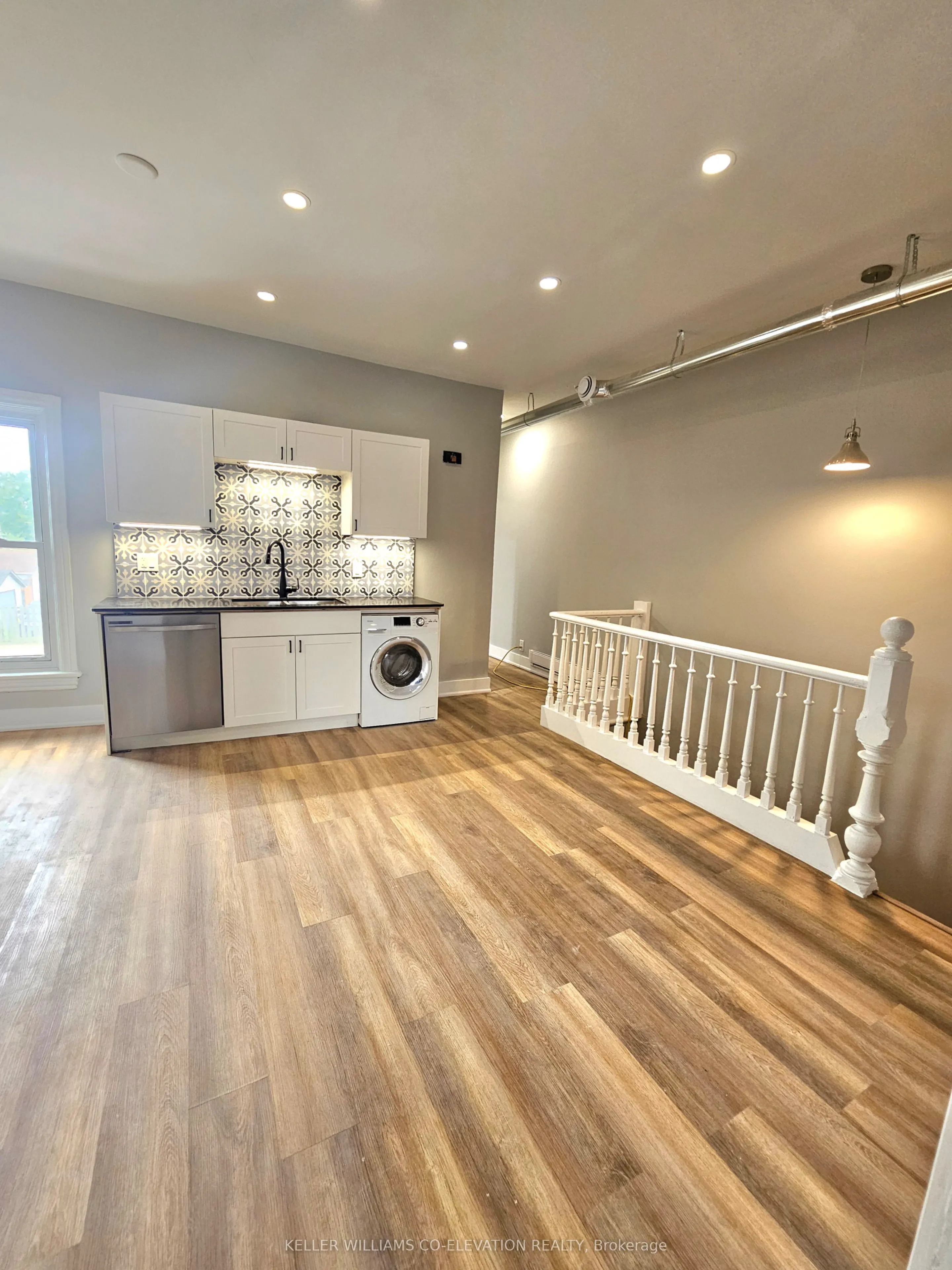 357 Barton Street E