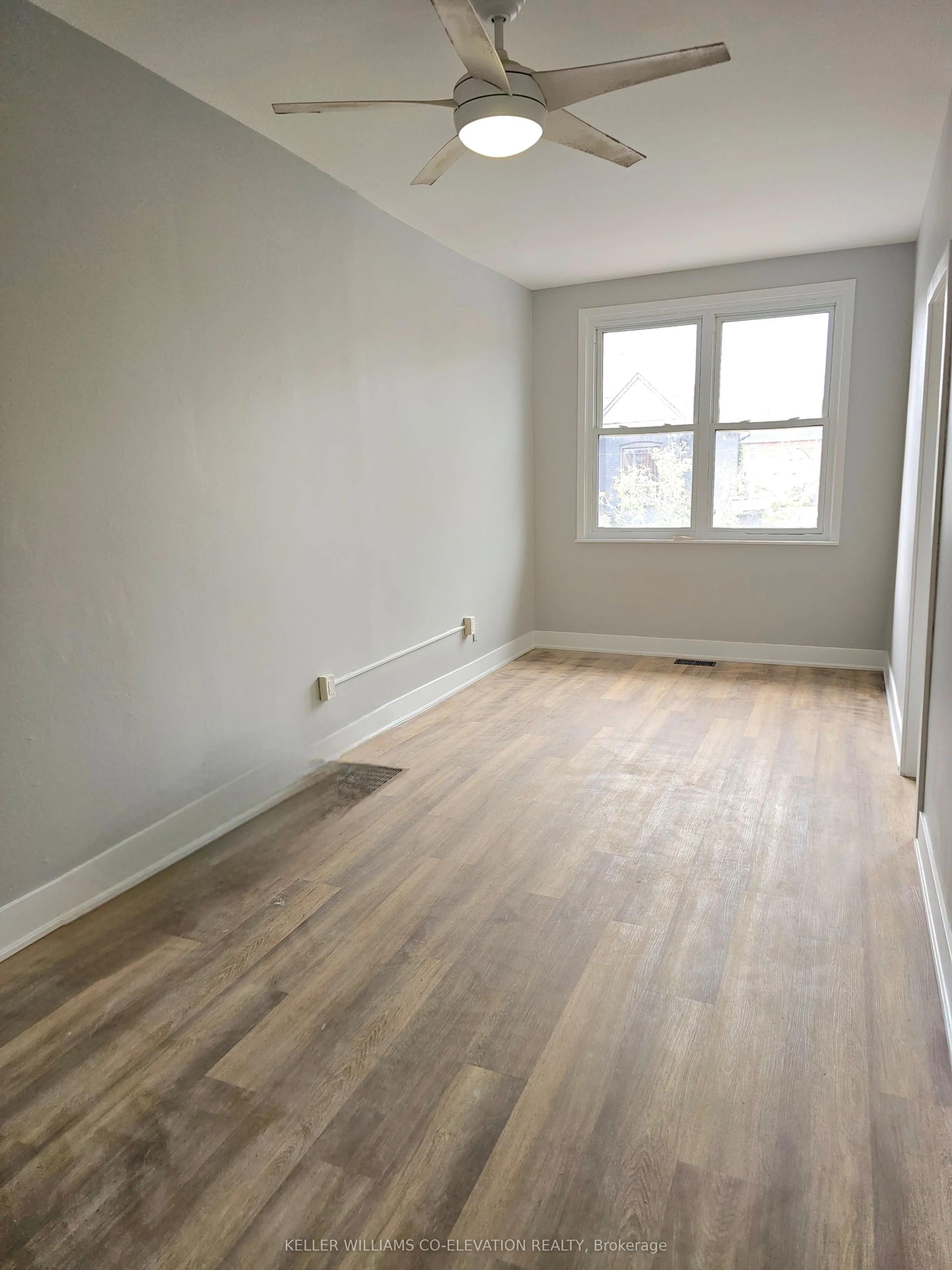 357 Barton Street E