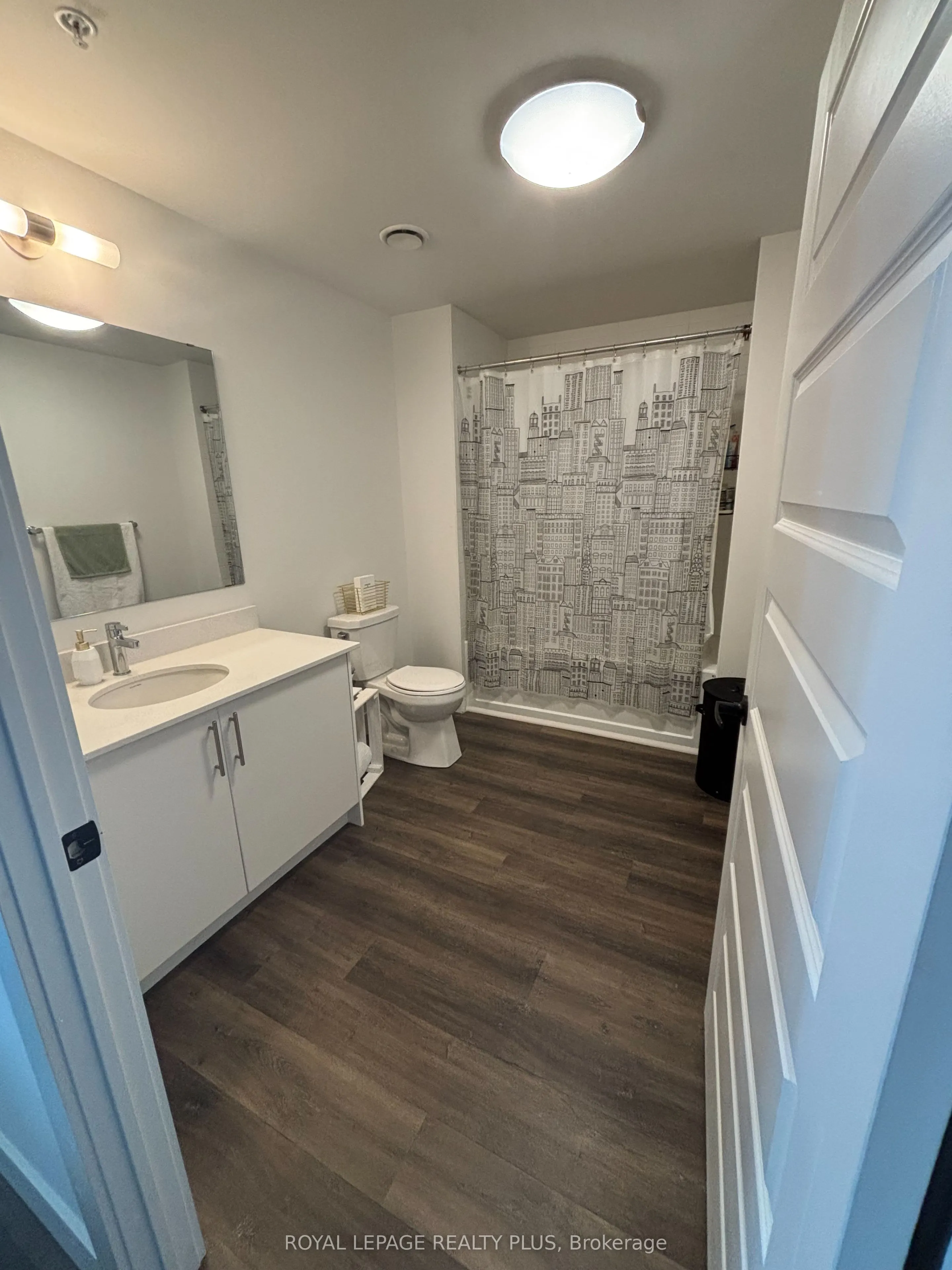 103 Roger Street, #207