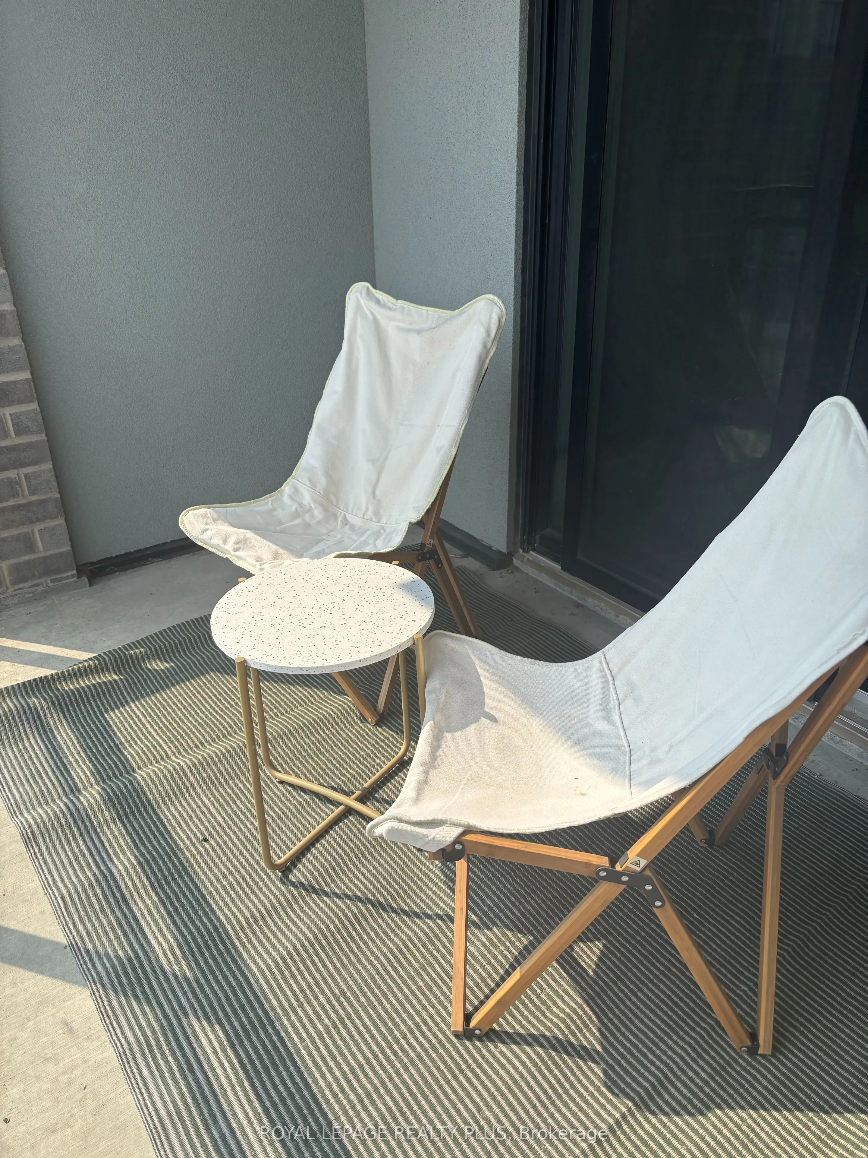 103 Roger Street, #207
