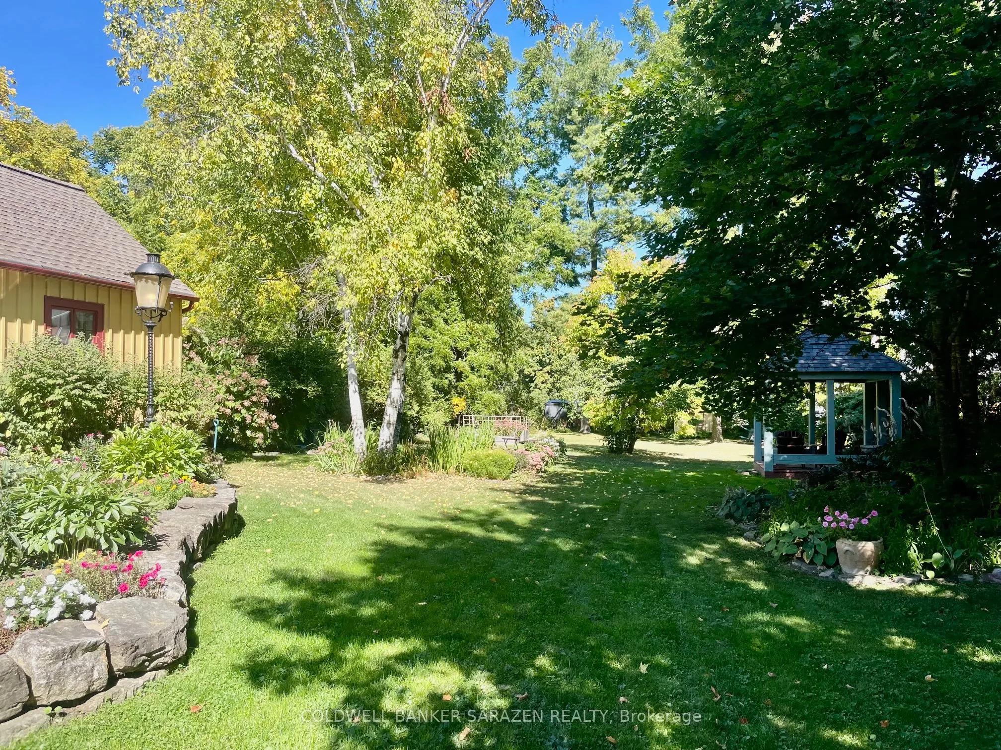 61 Drummond Street E
