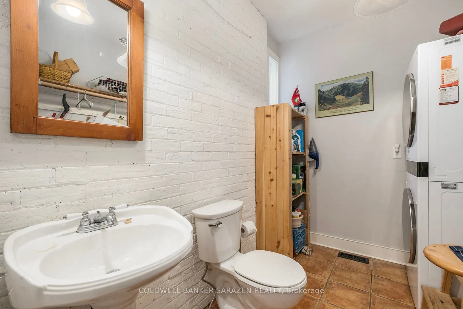 61 Drummond Street E