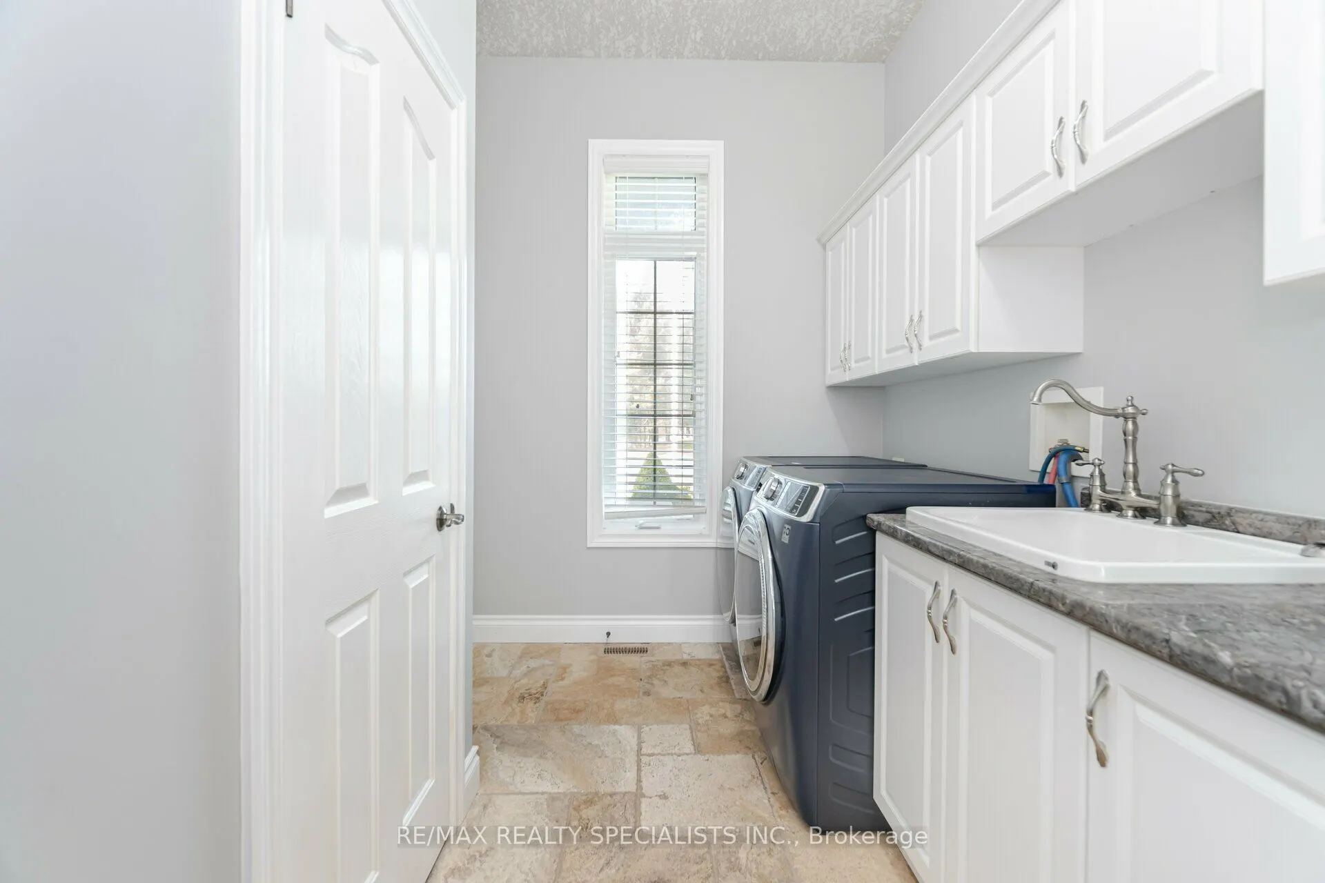 339 Sixth Concession Road