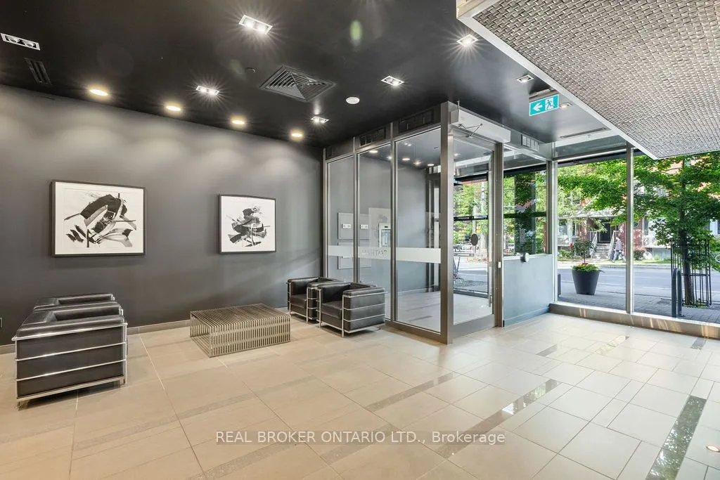 224 Lyon Street N, #1111