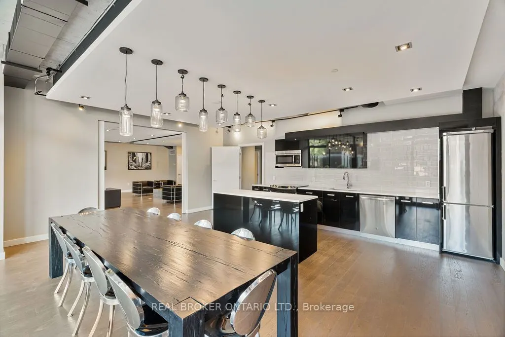 224 Lyon Street N, #1111