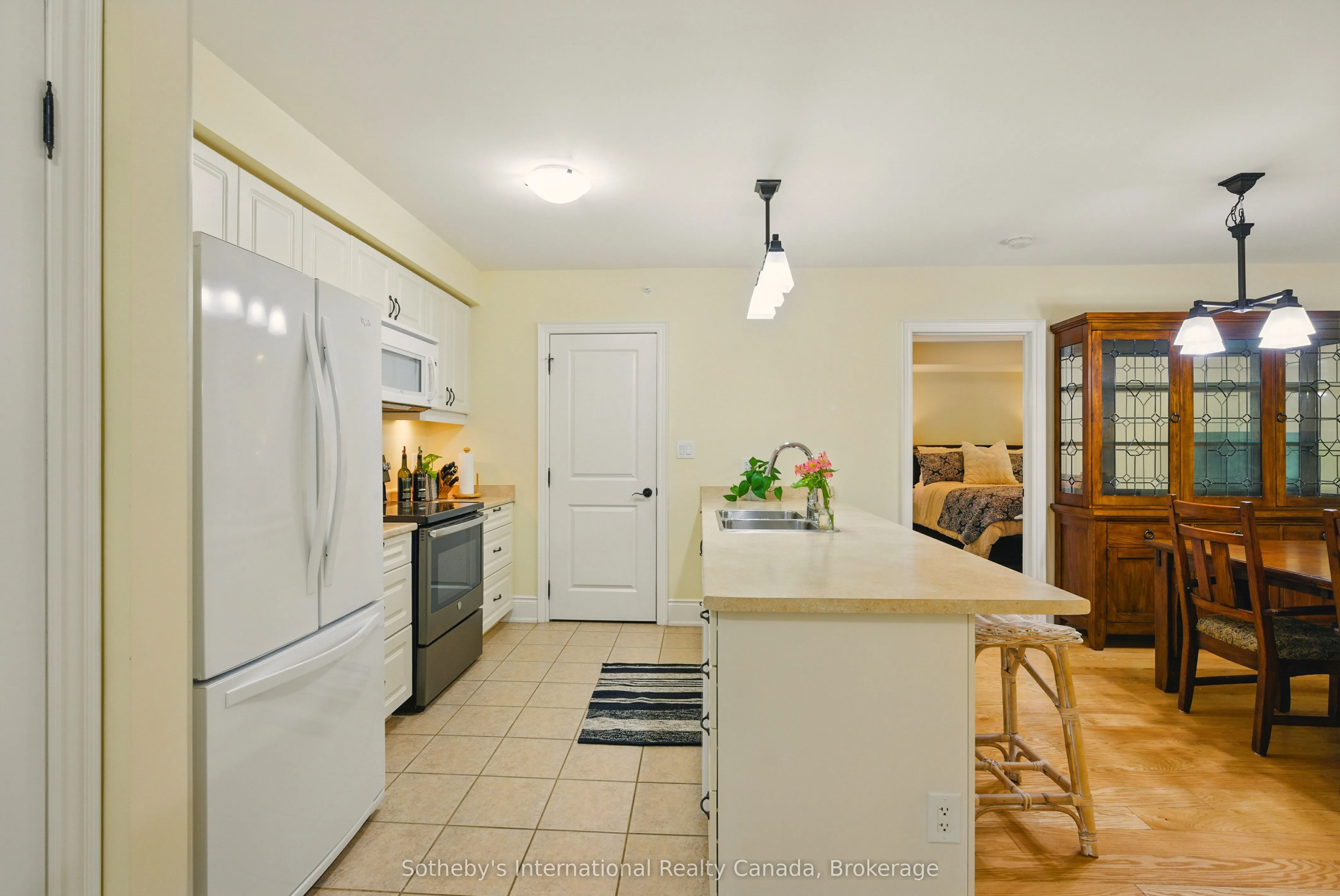 391B Manitoba Street, #103
