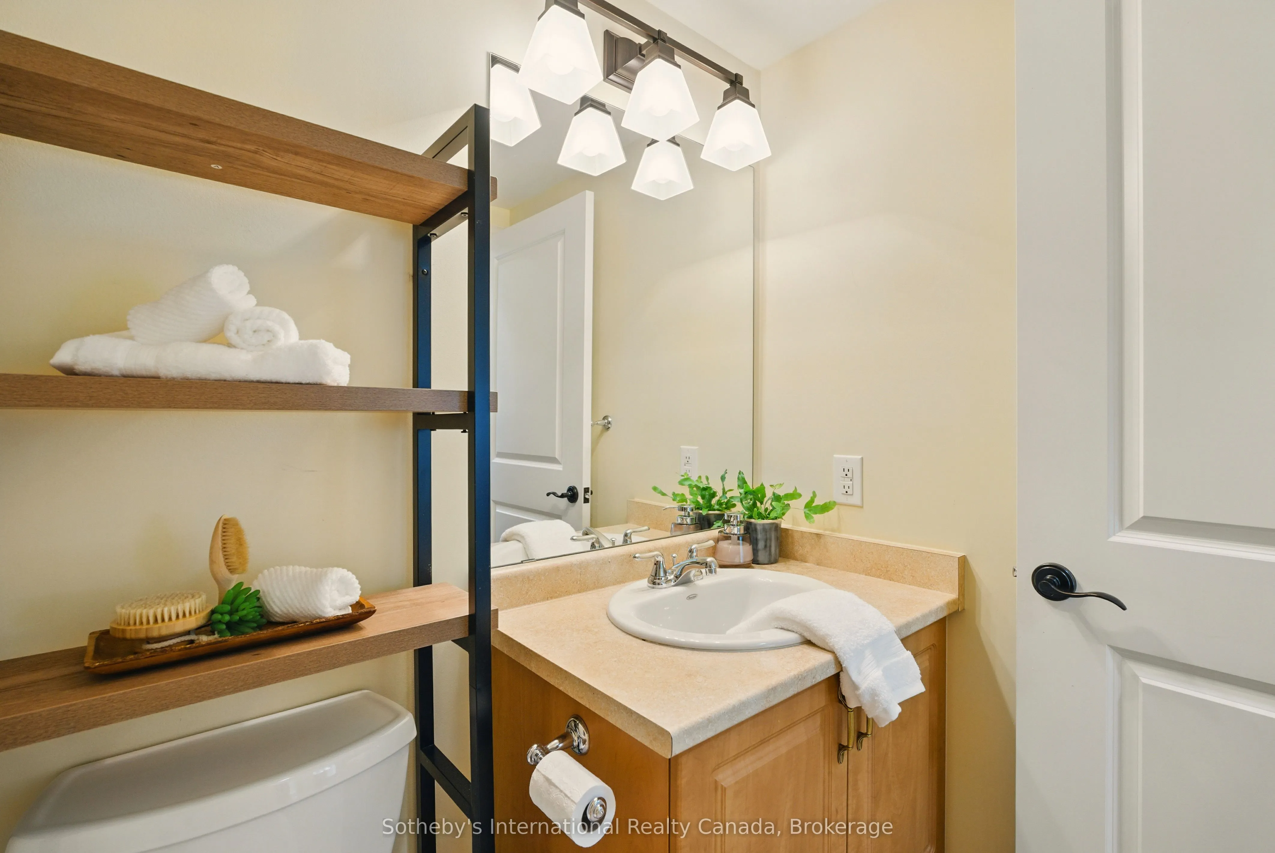 391B Manitoba Street, #103
