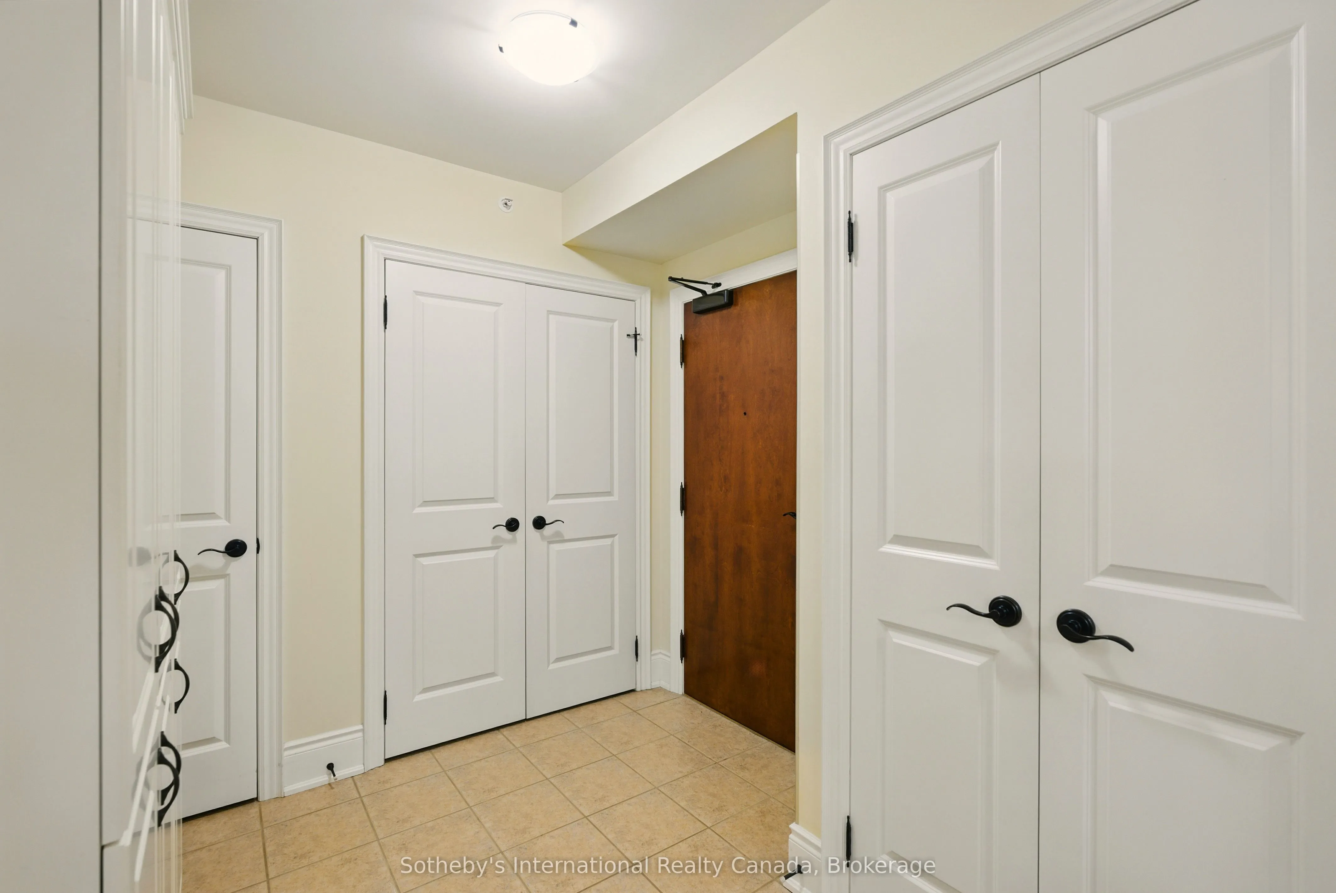 391B Manitoba Street, #103