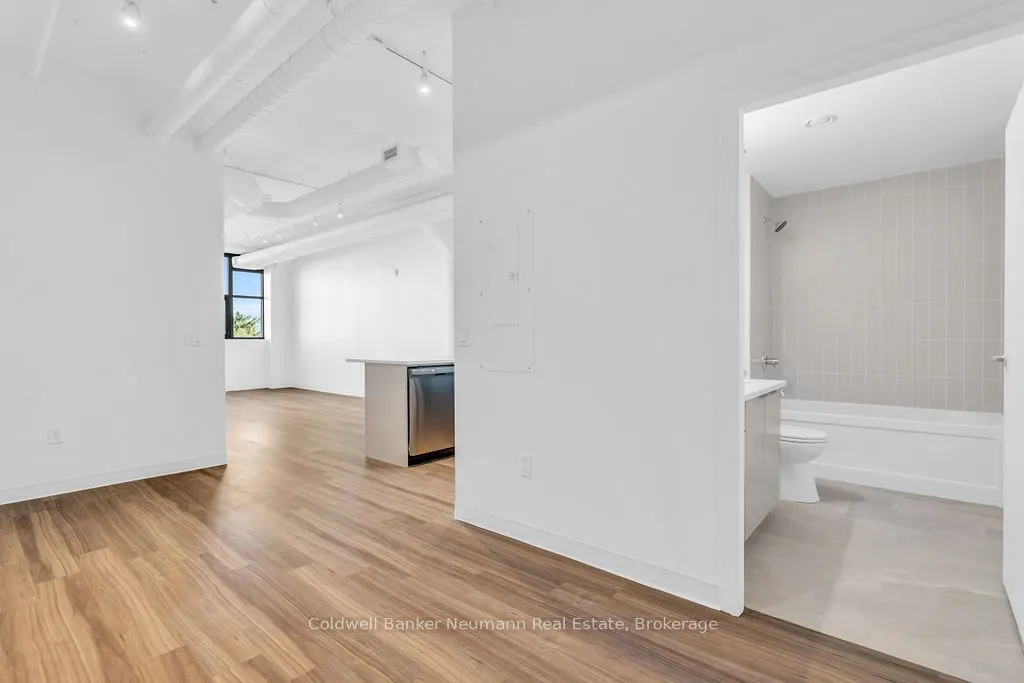 120 Huron Street, #314