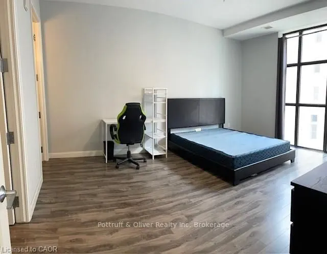 112 King Street E, #608