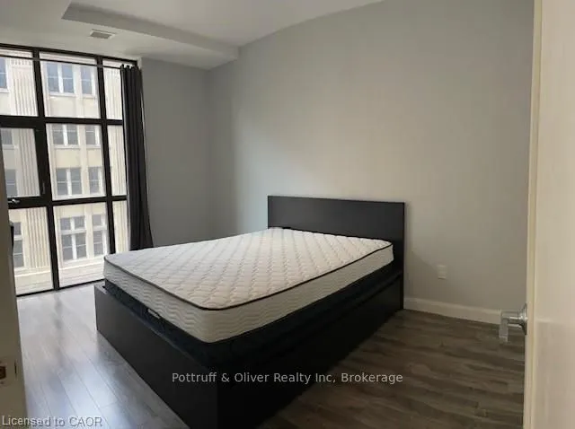 112 King Street E, #608