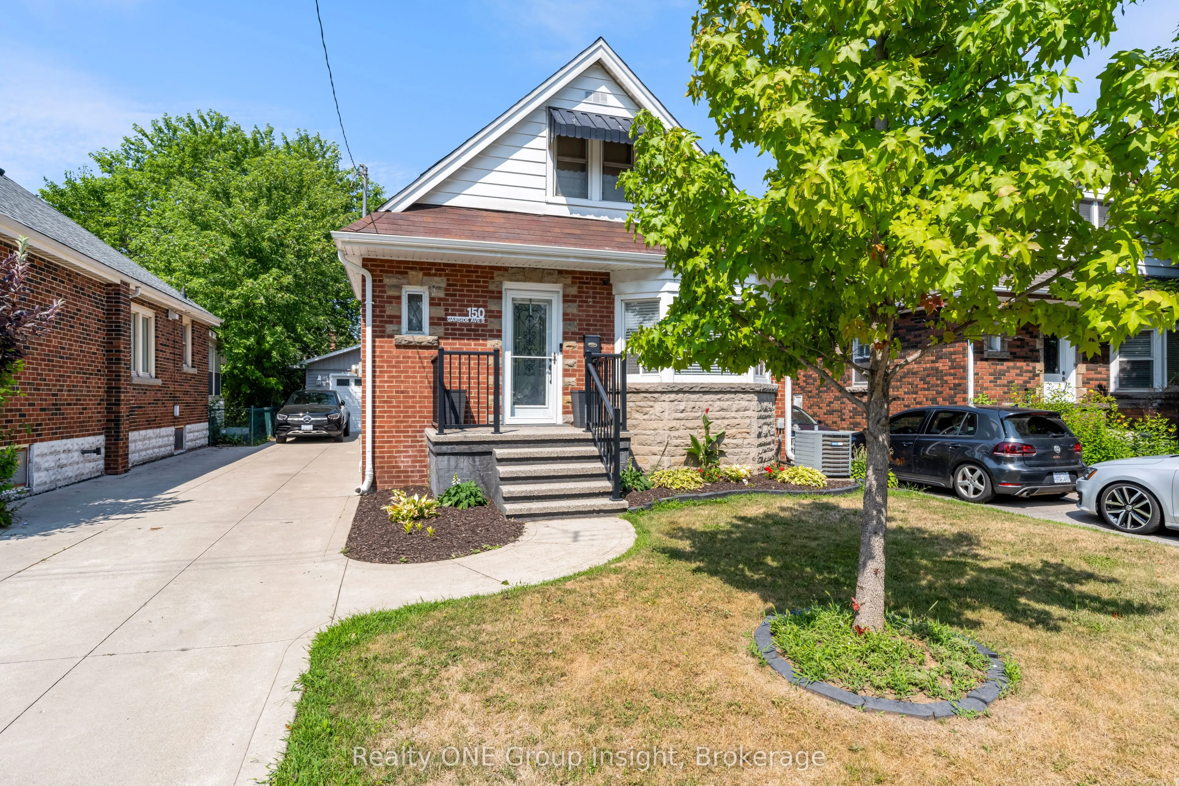 150 Garside Avenue S