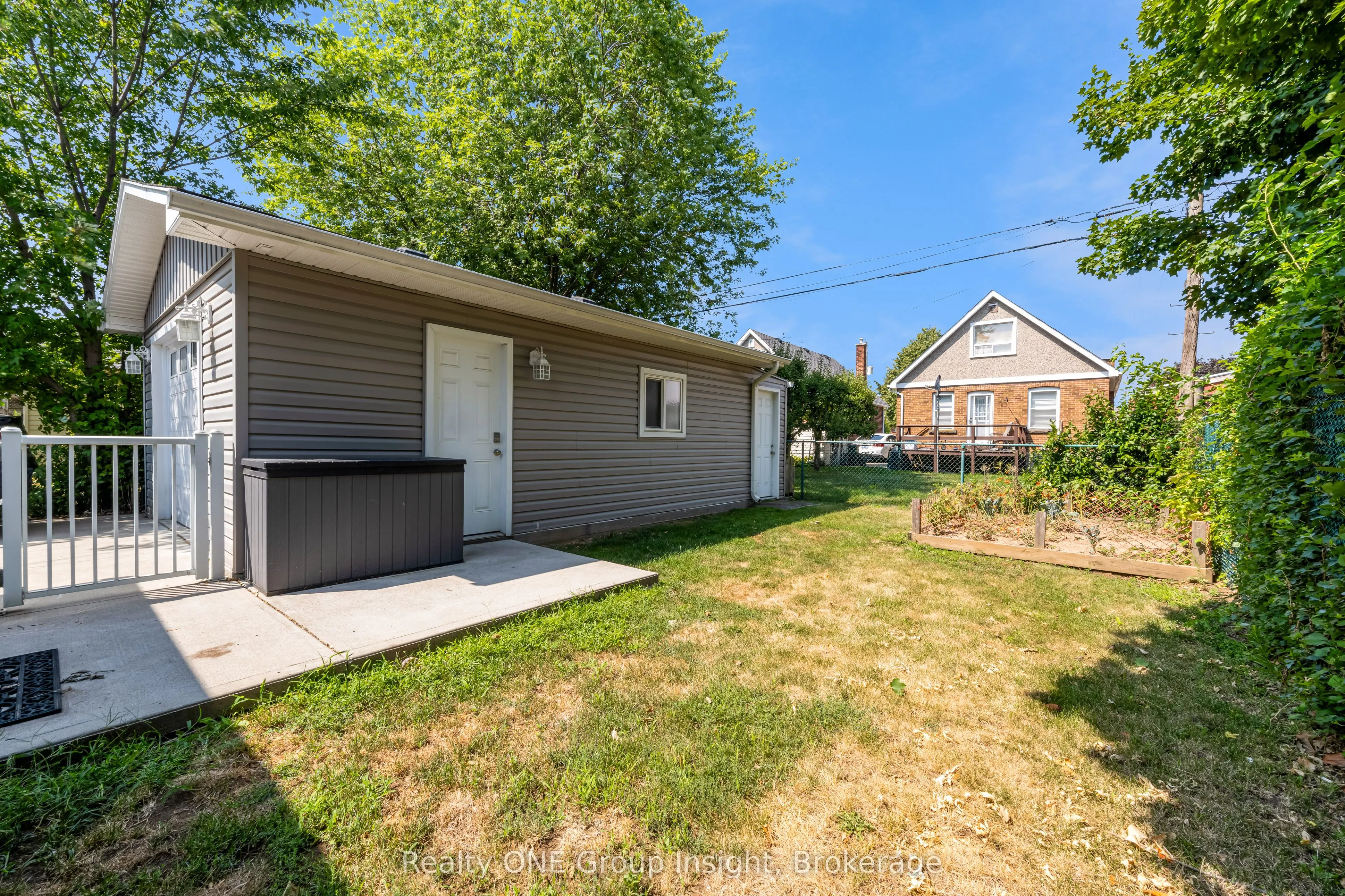 150 Garside Avenue S