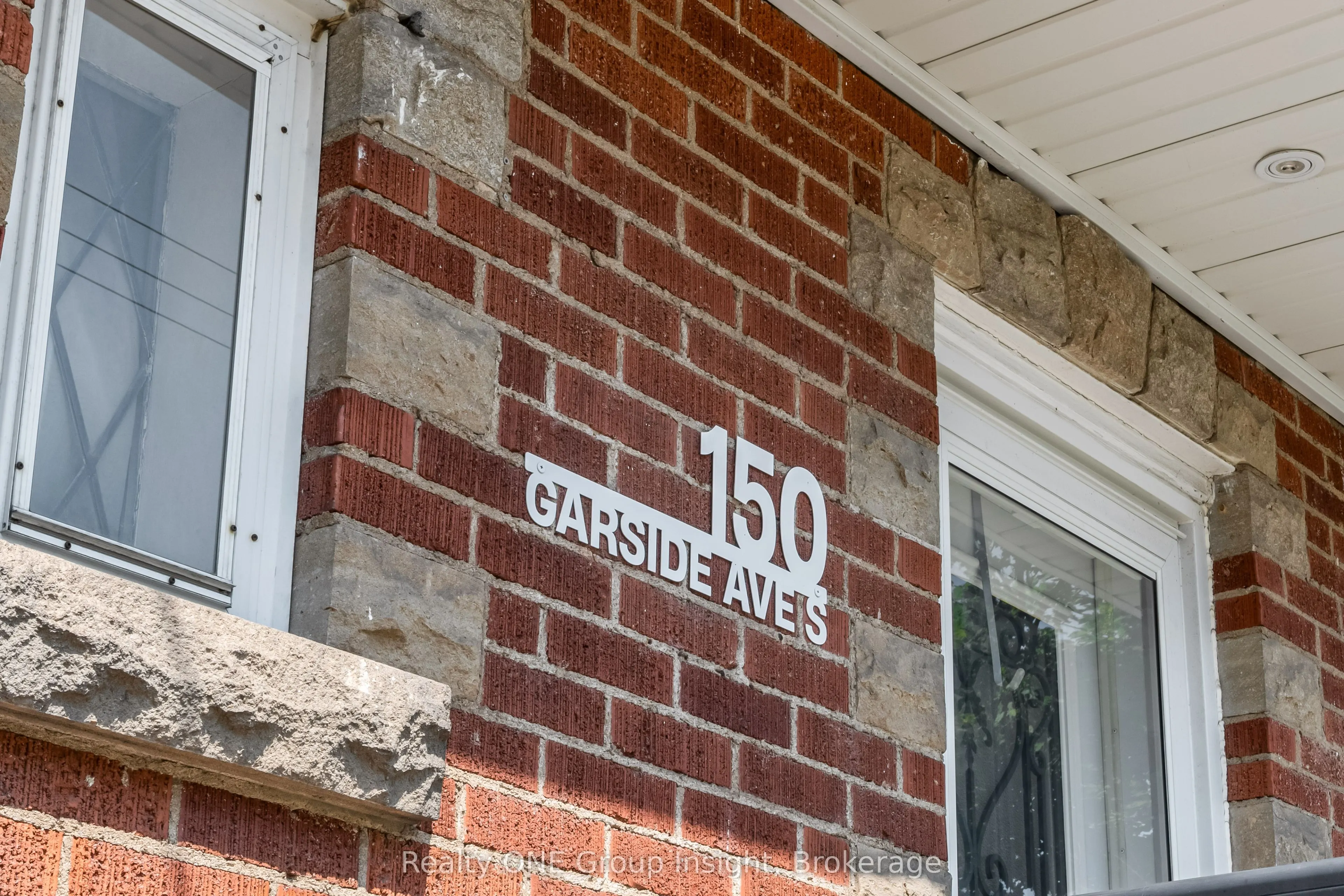 150 Garside Avenue S
