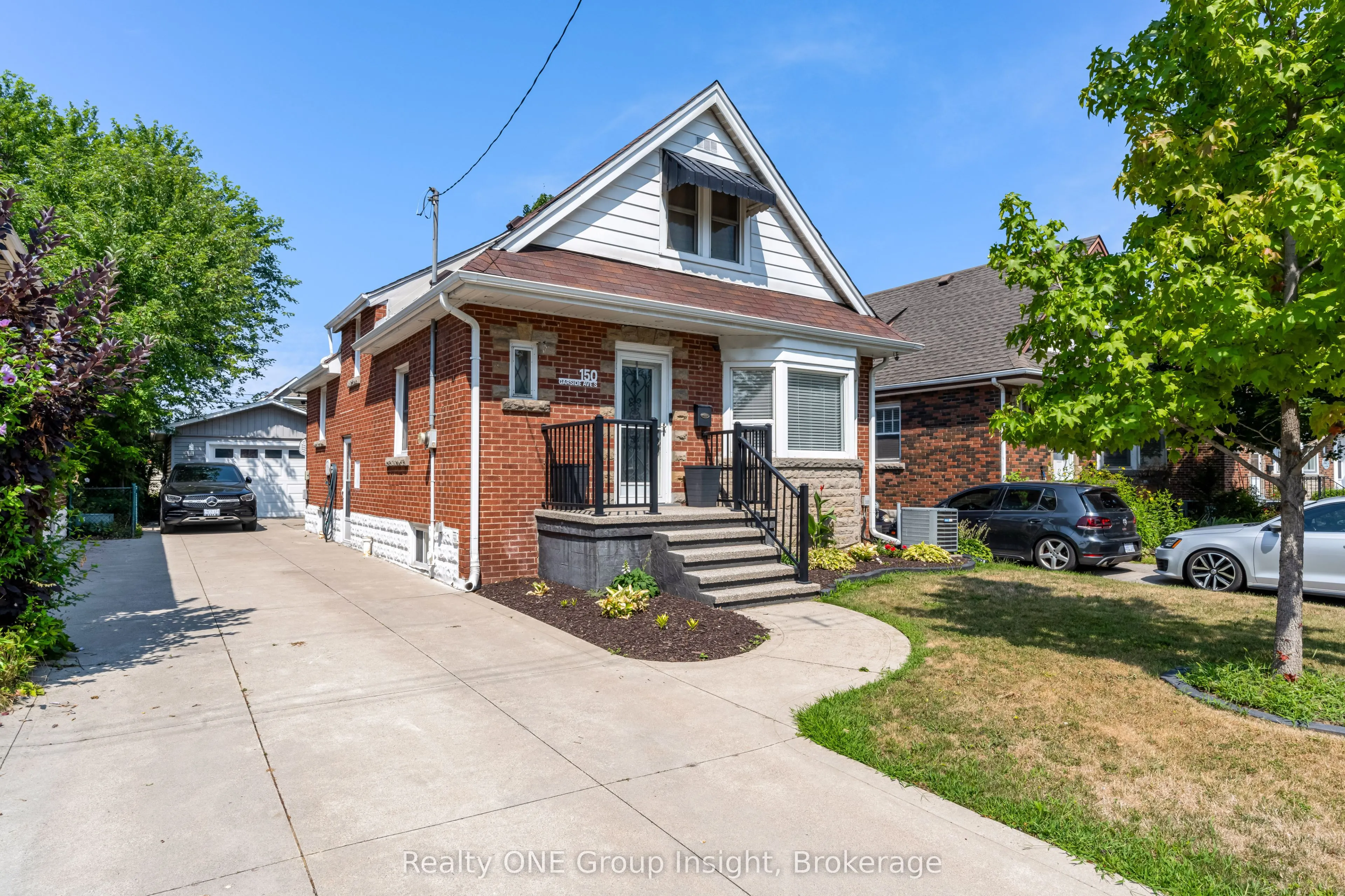 150 Garside Avenue S
