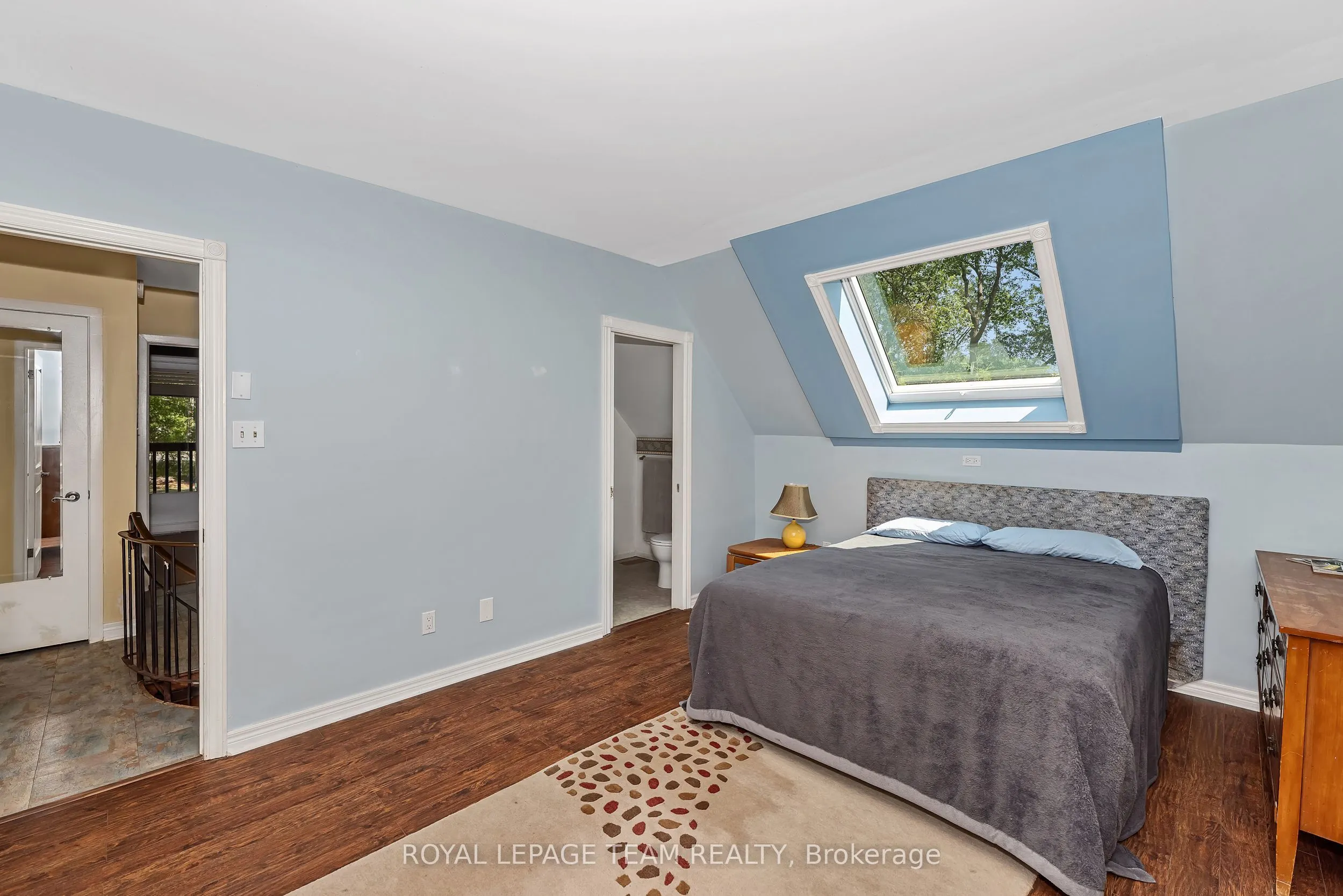 1210 Bayview Drive