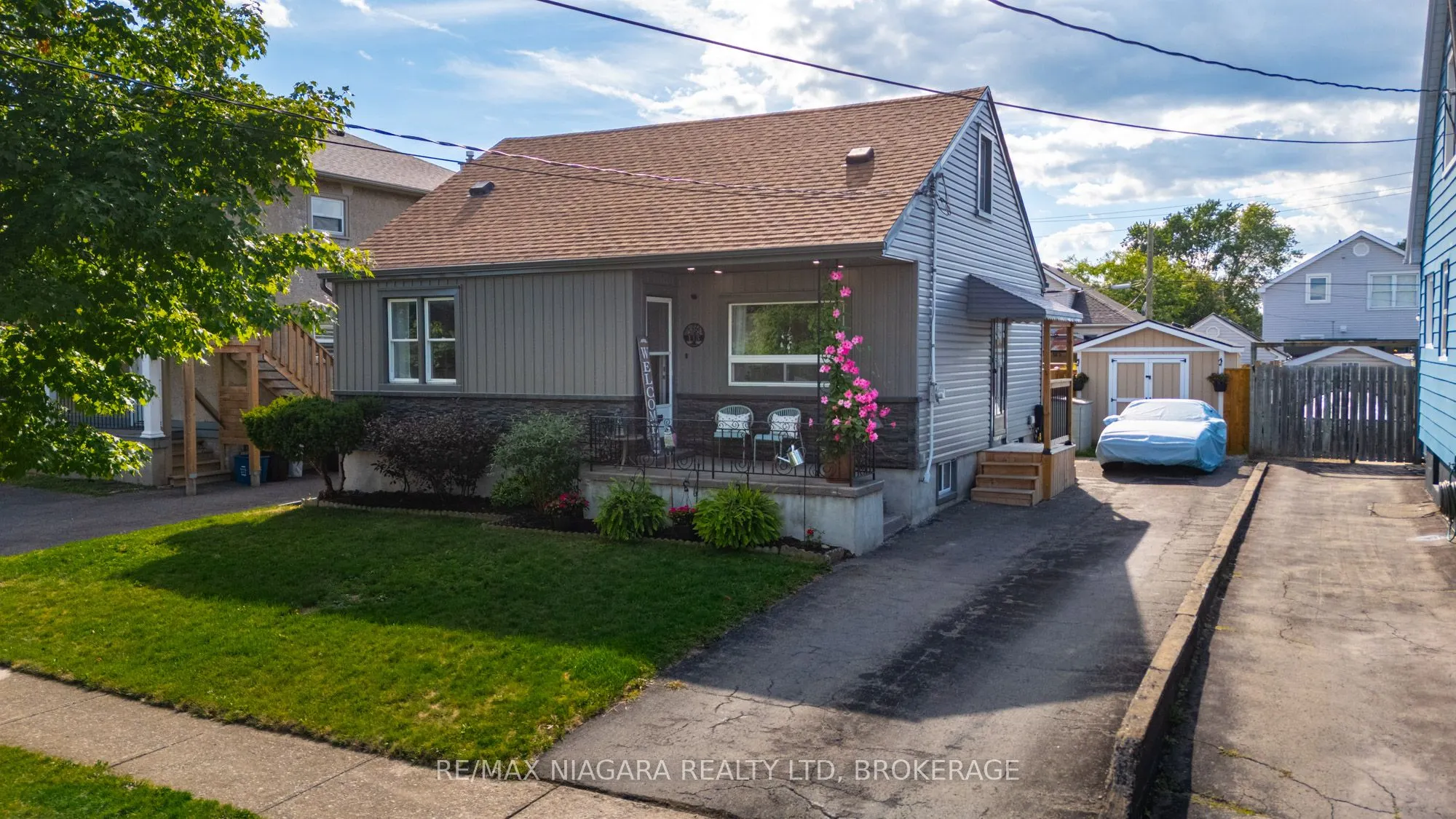 113 LYONS Avenue