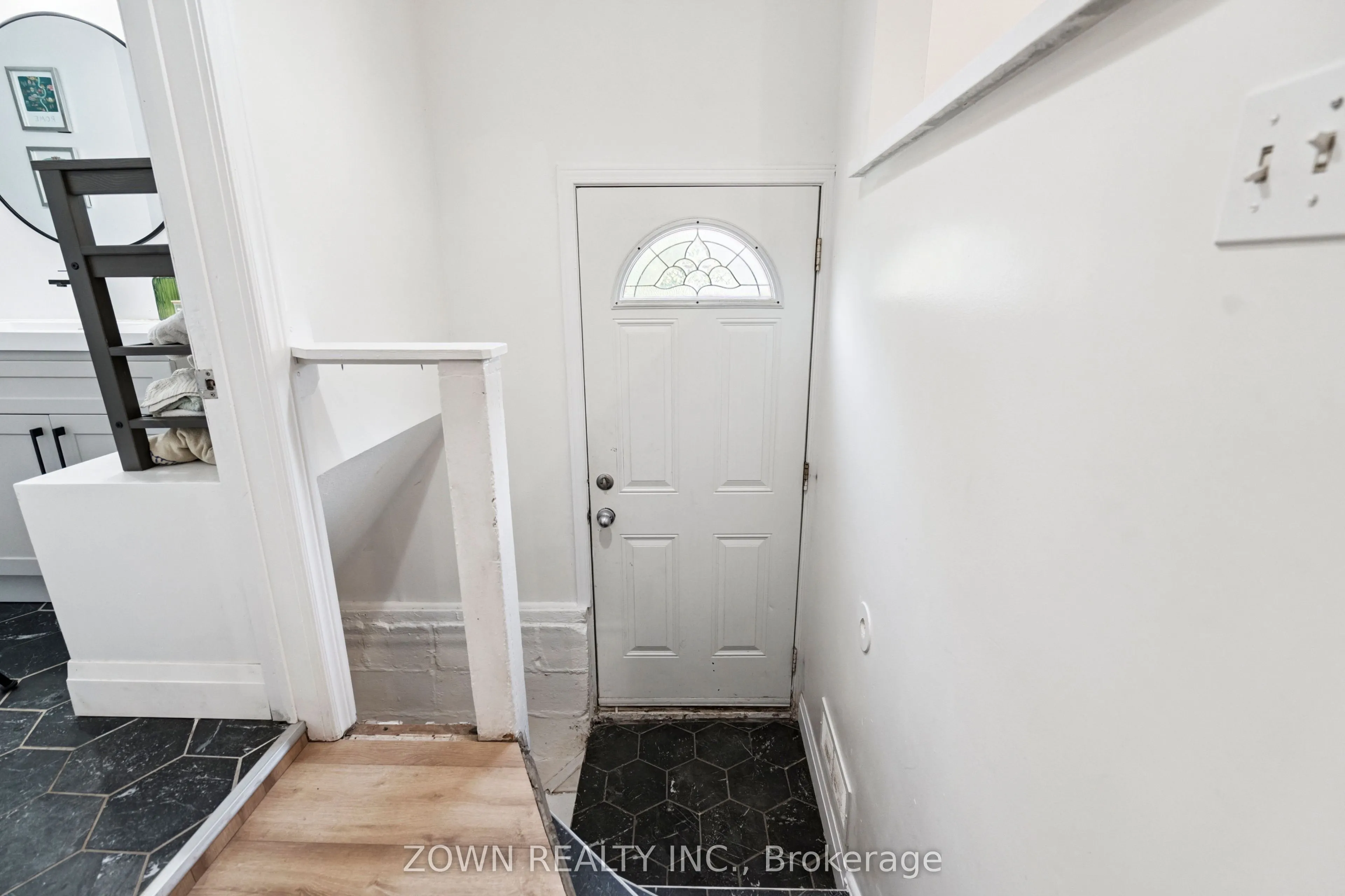 64 Sheaffe Street
