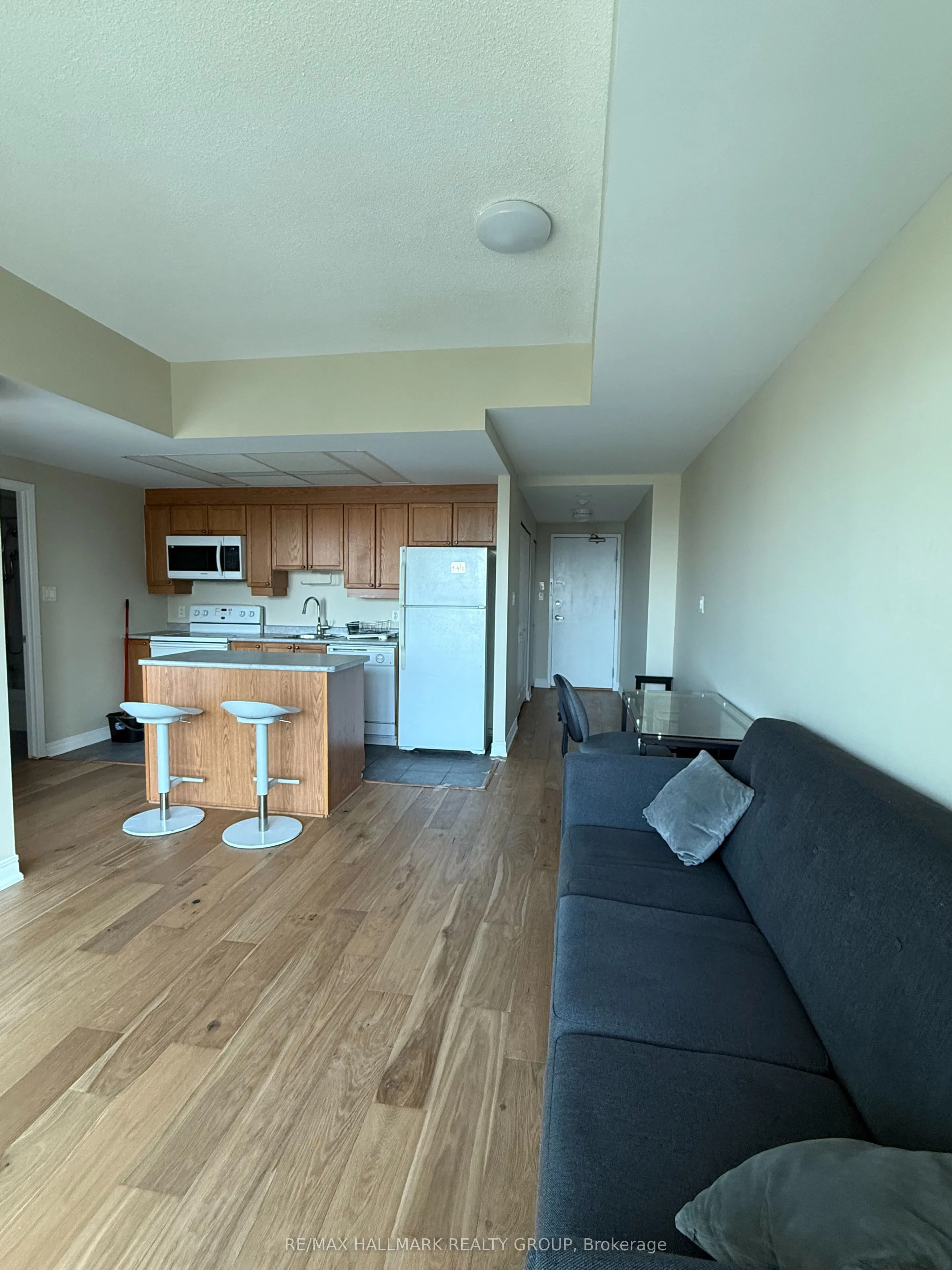 134 York Street, #805
