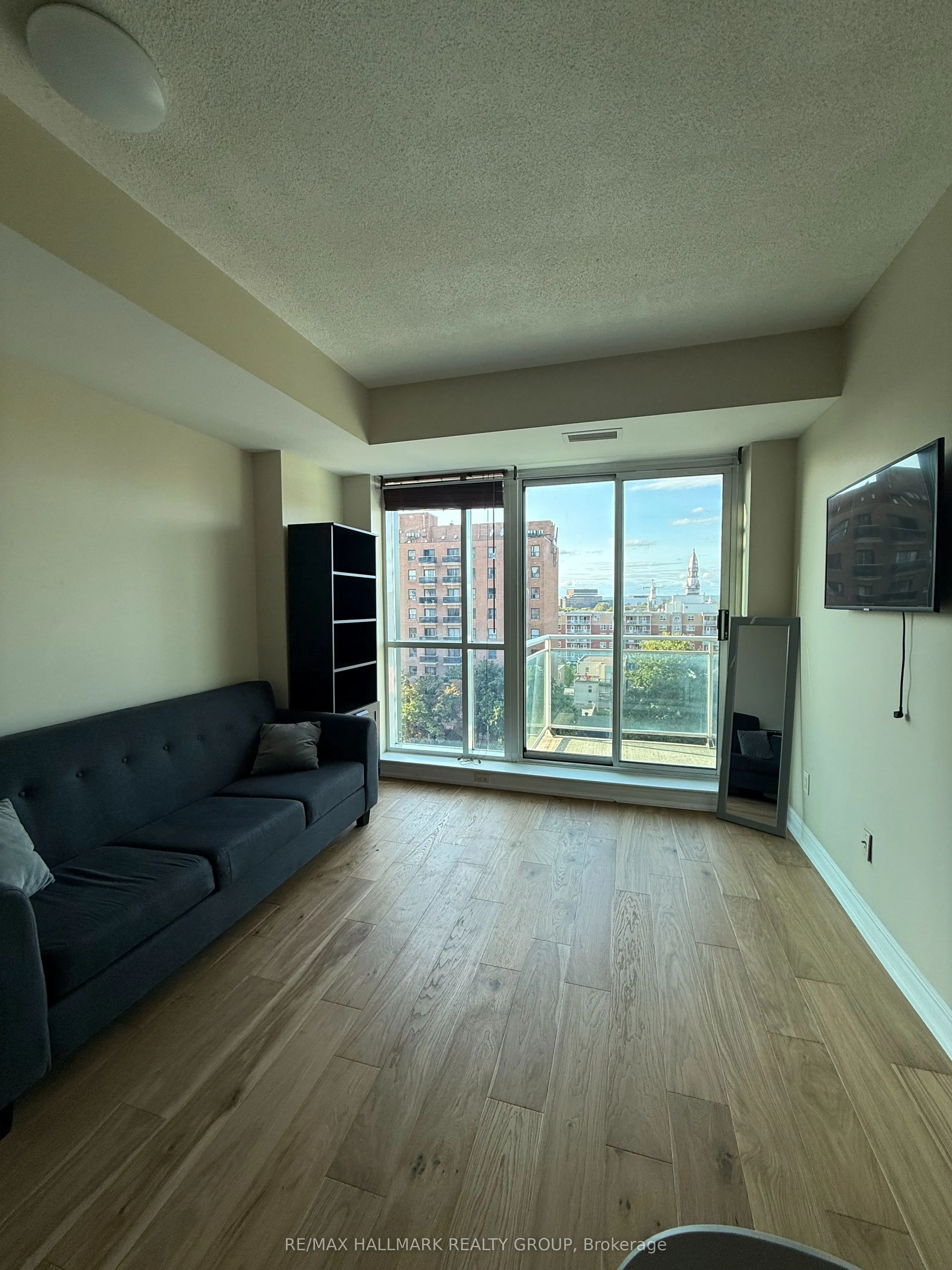 134 York Street, #805