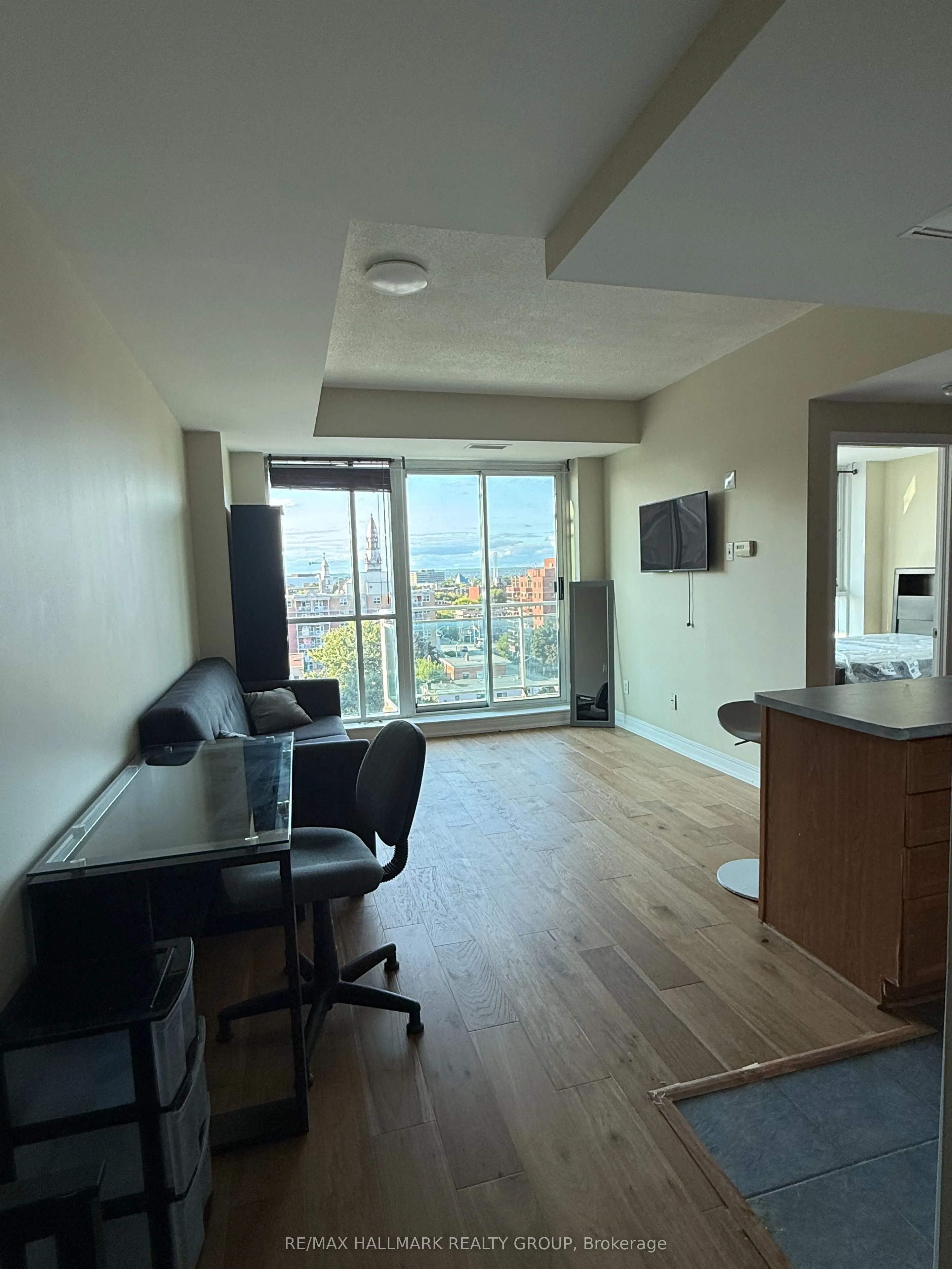 134 York Street, #805