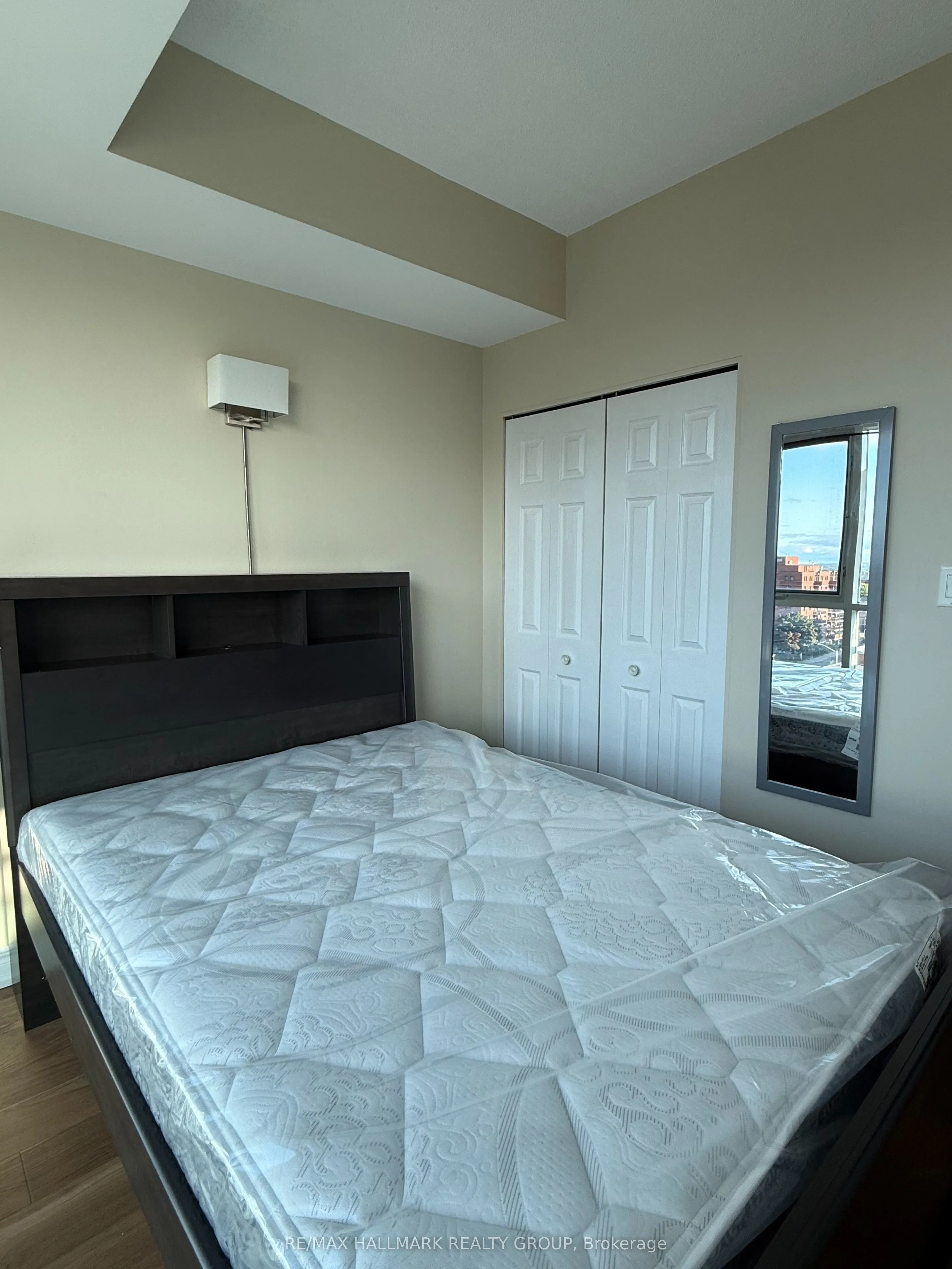 134 York Street, #805