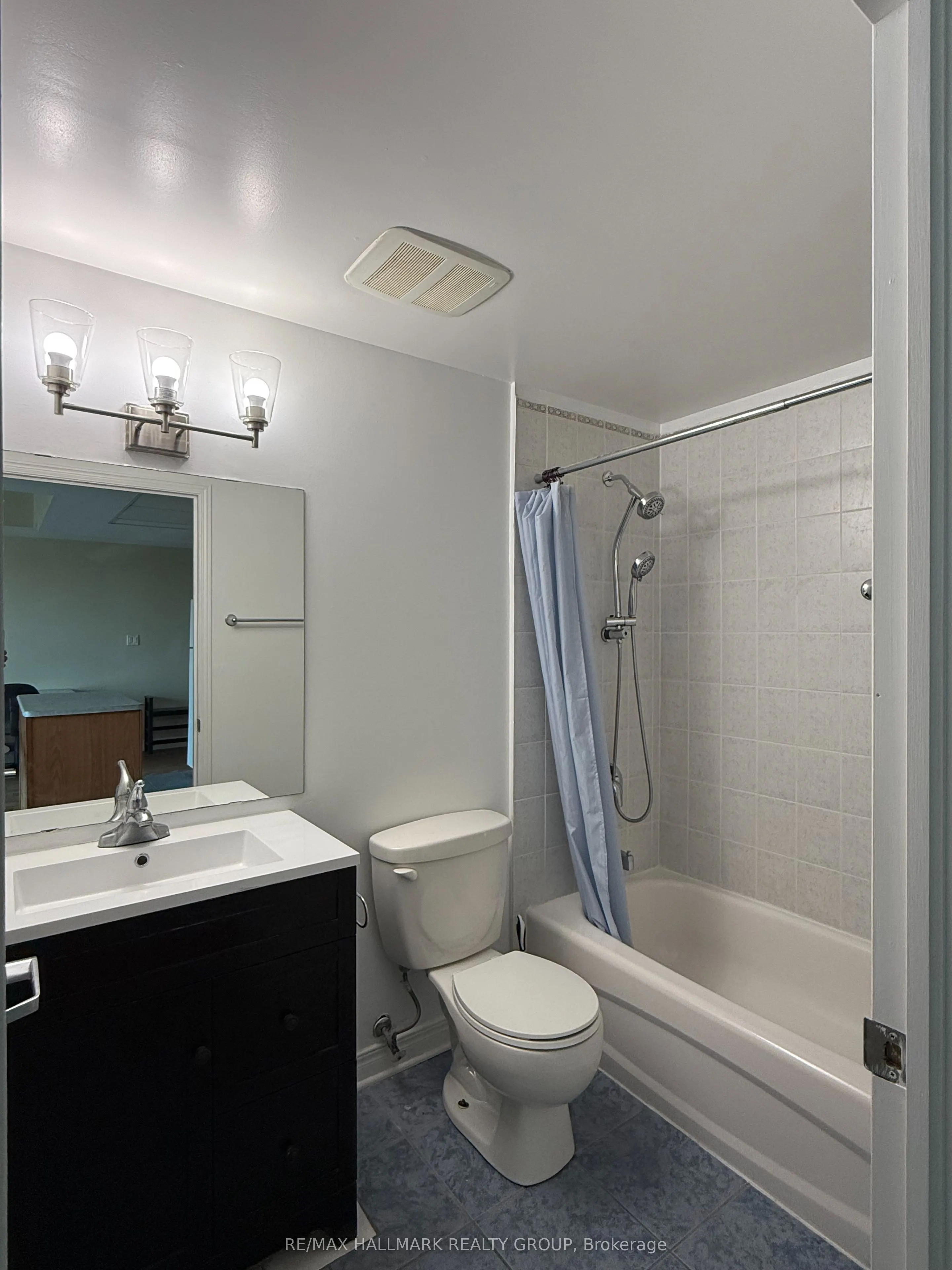 134 York Street, #805