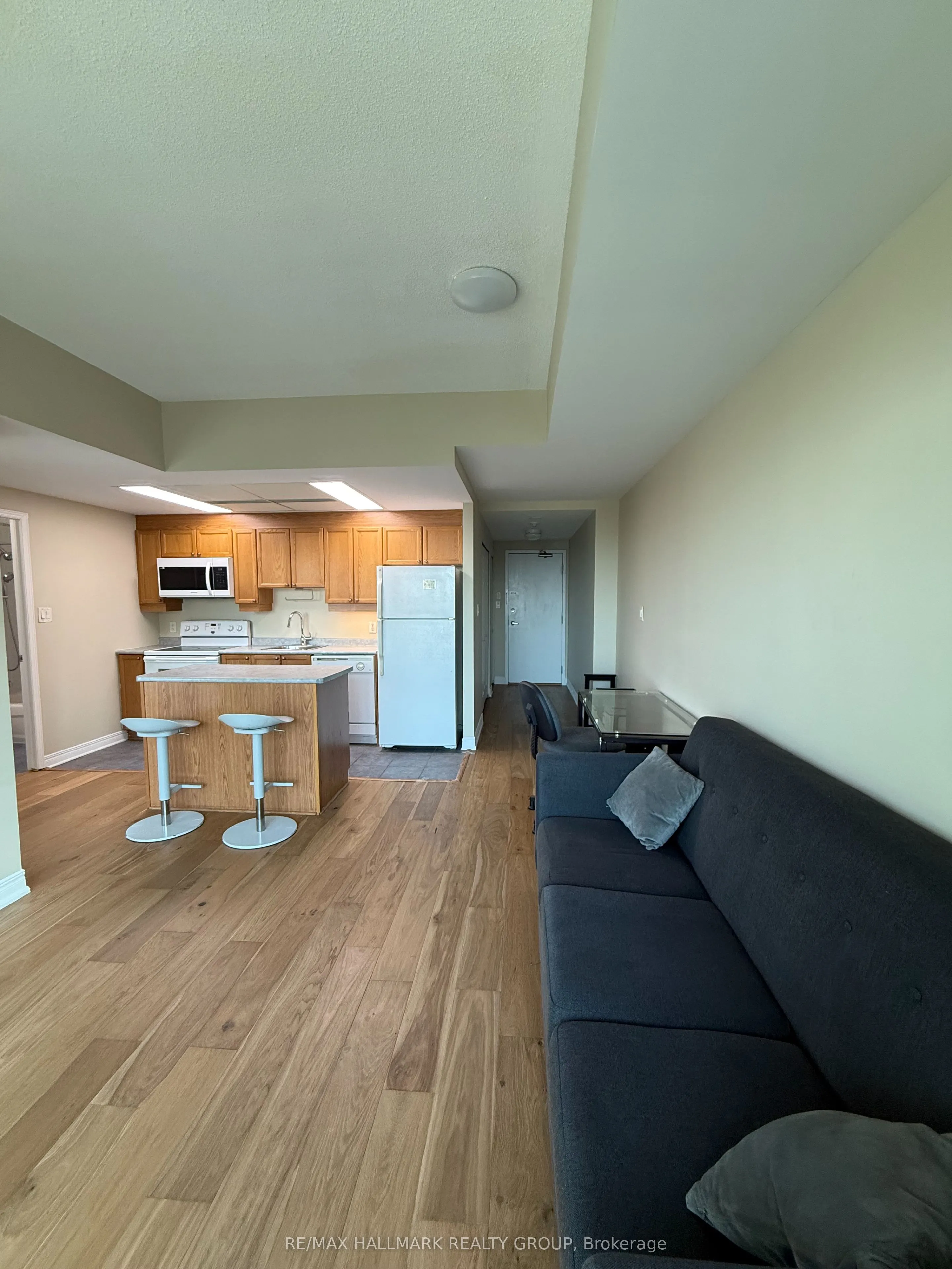 134 York Street, #805