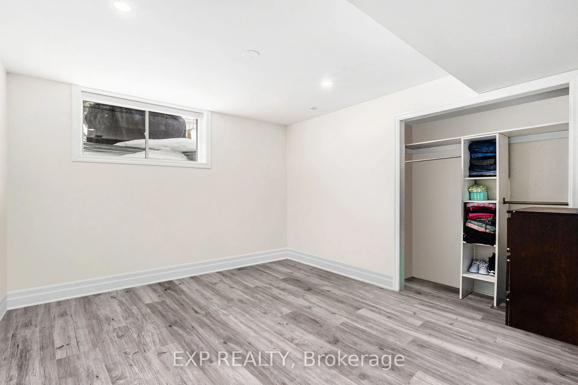 182 Sunita Crescent