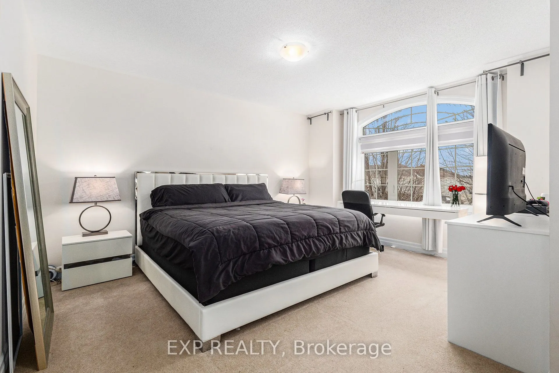 182 Sunita Crescent