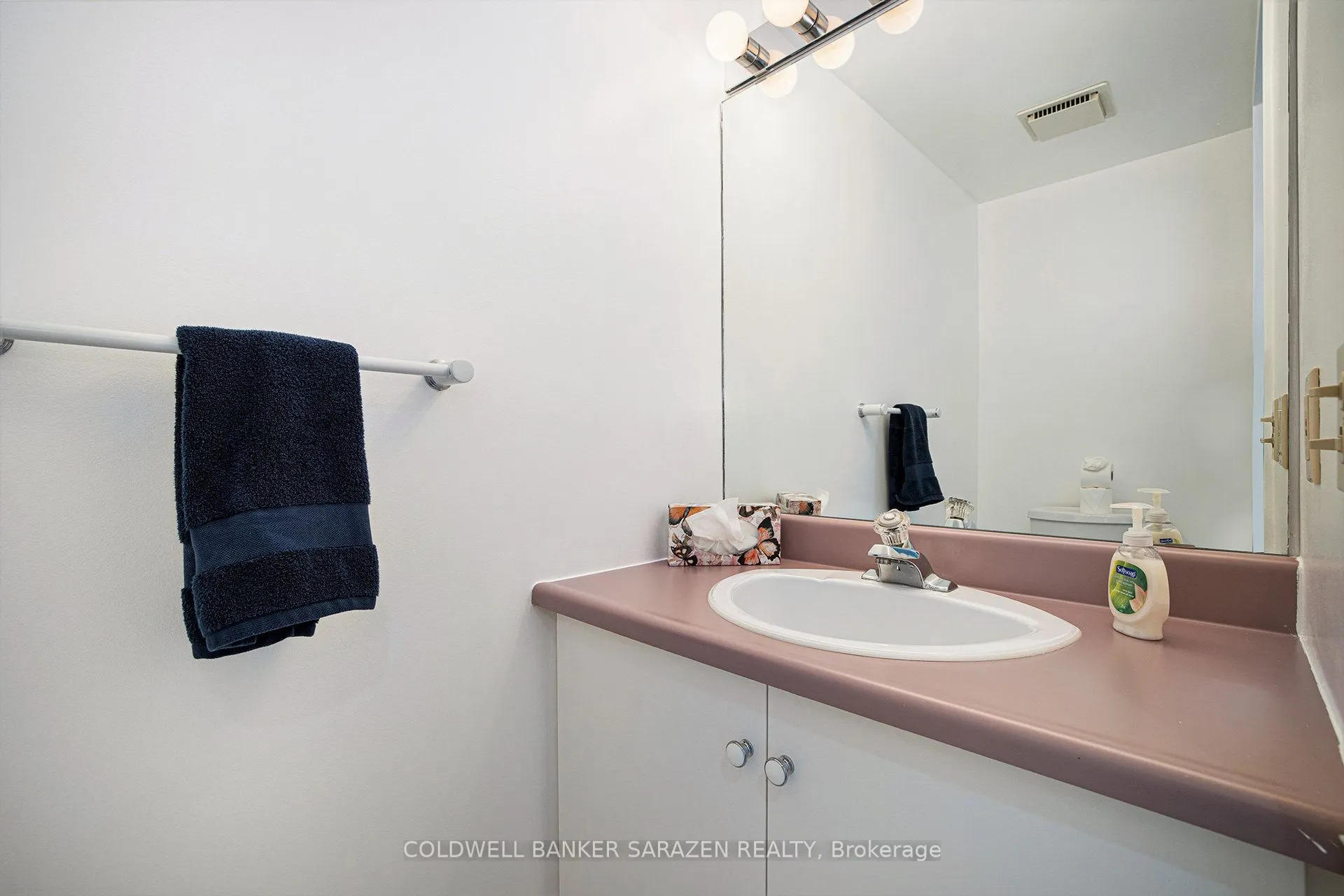 259 Albert Street, #107