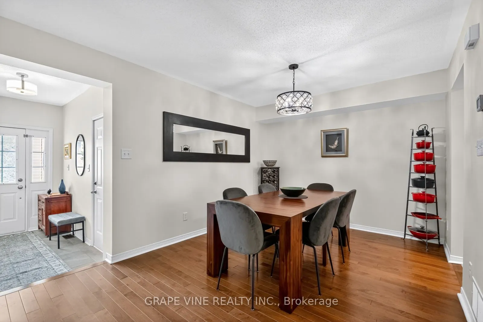 19 Fieldberry Private