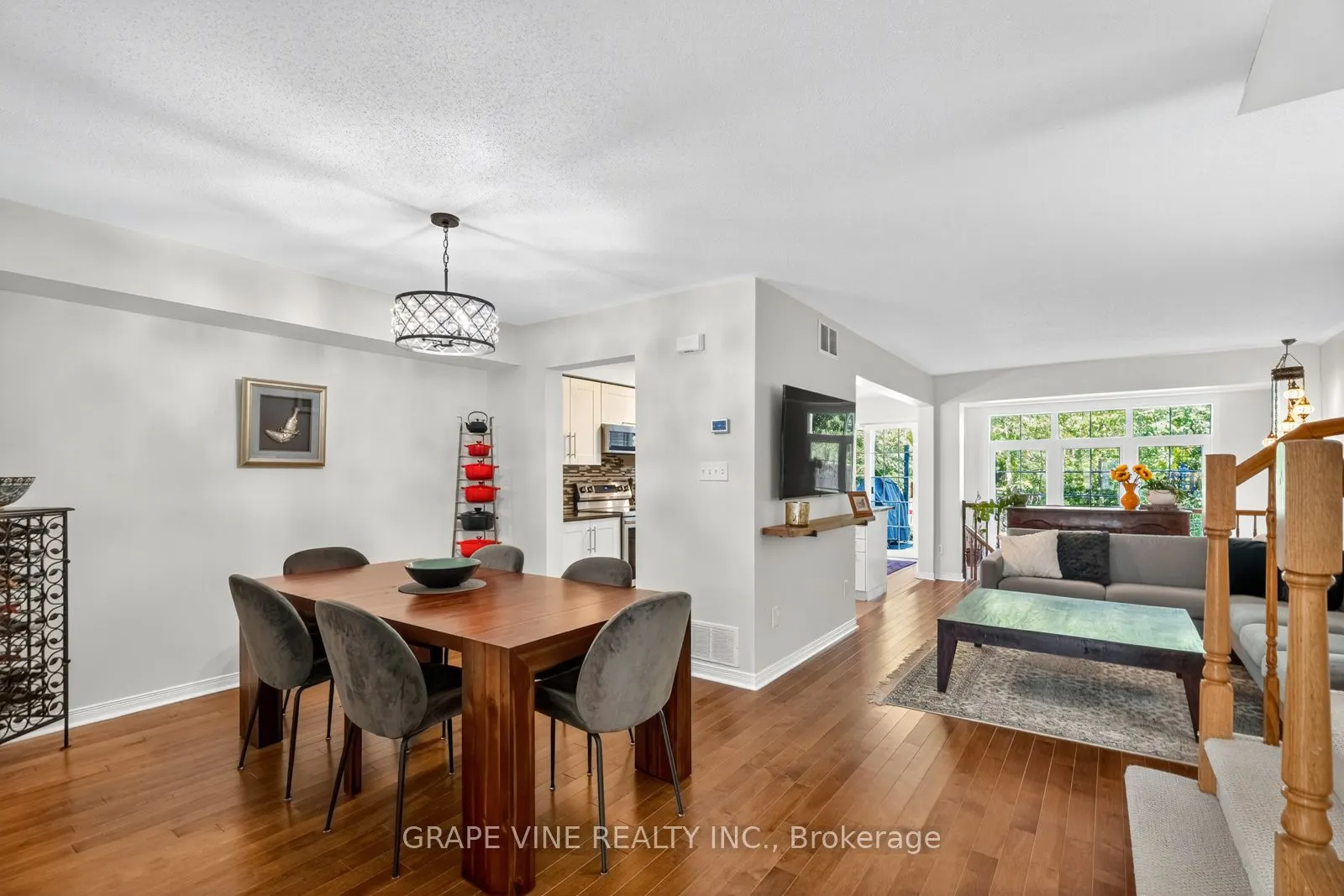 19 Fieldberry Private