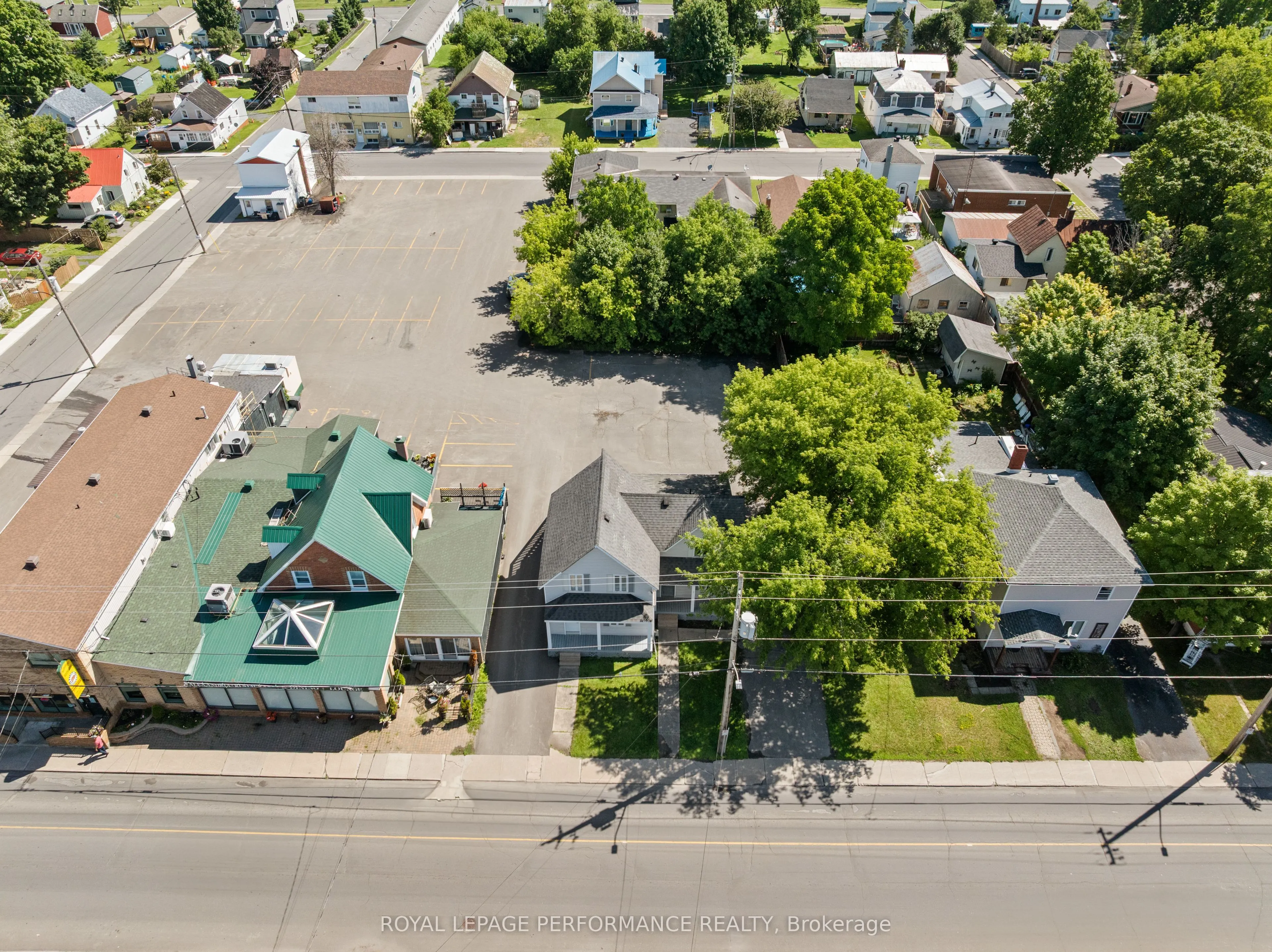 137-139 Main Street S