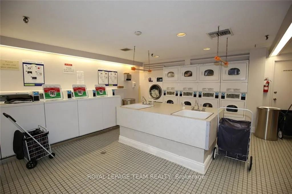 1100 Ambleside Drive, #1003